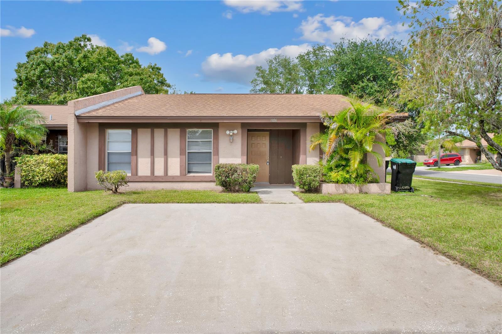3106 DREYFUSHIRE BLVD, ORLANDO, FL, 32822