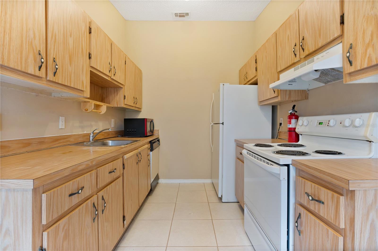 3106 DREYFUSHIRE BLVD, ORLANDO, FL, 32822