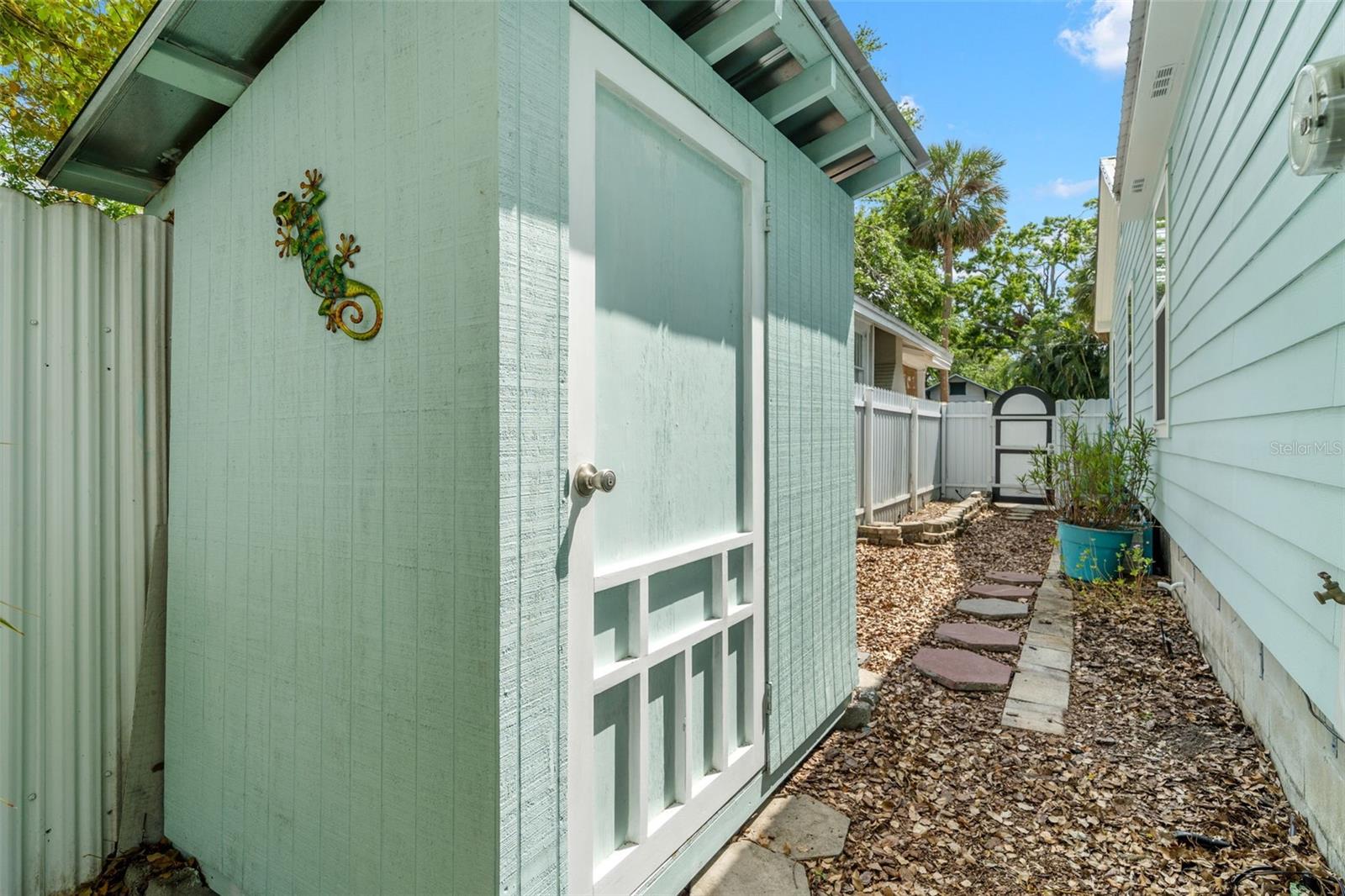 929 21ST AVE N, ST PETERSBURG, FL, 33704