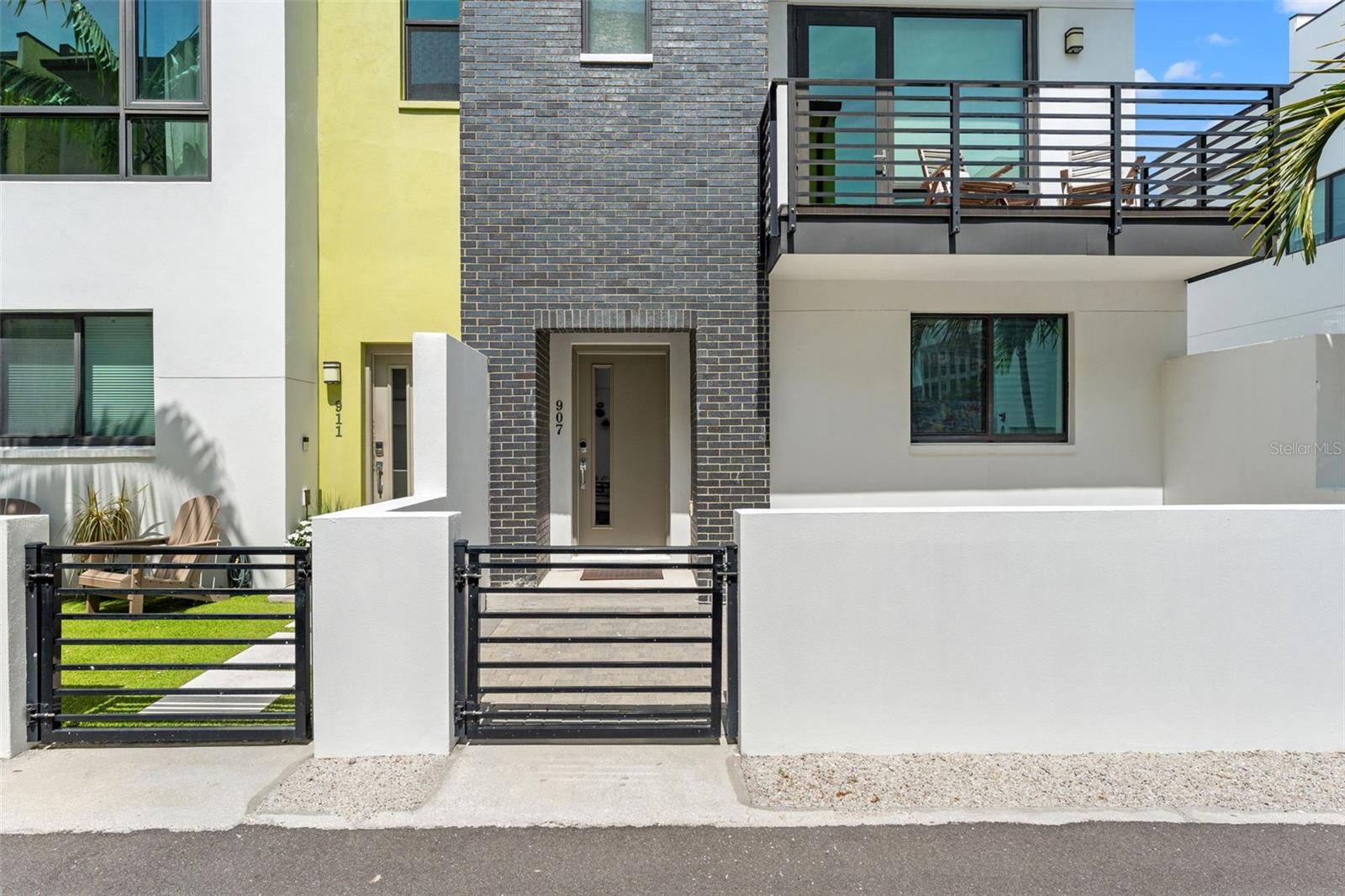 907 ARLINGTON AVE N, ST PETERSBURG, FL, 33705