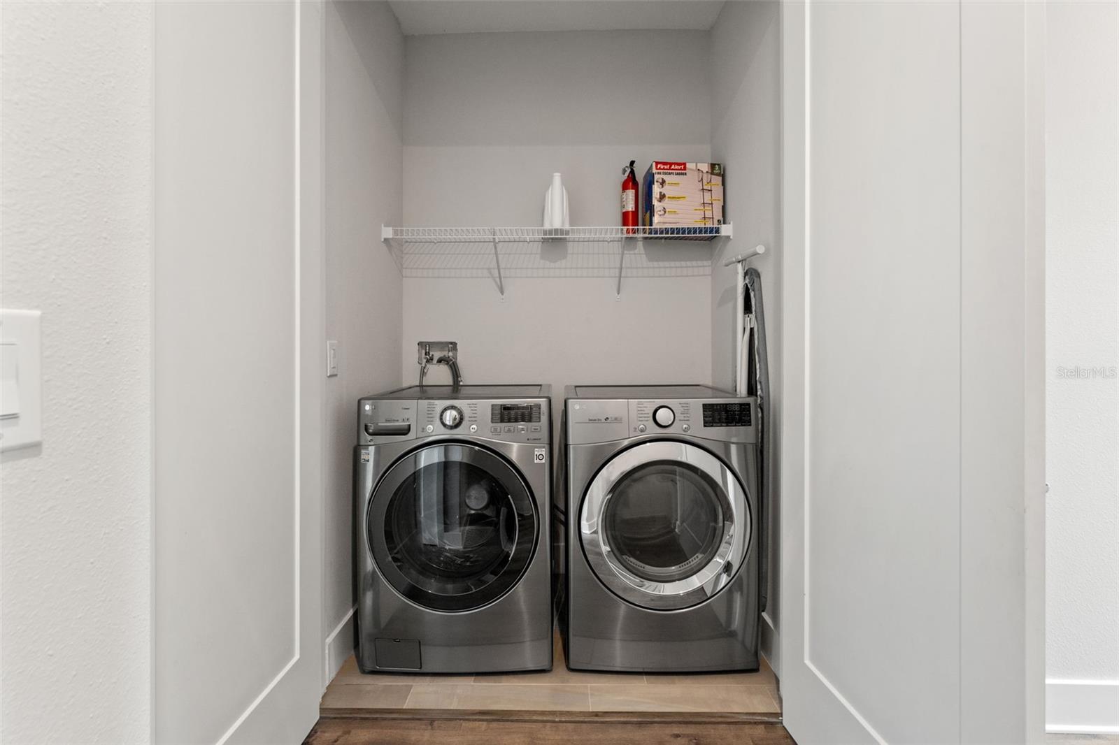 907 ARLINGTON AVE N, ST PETERSBURG, FL, 33705