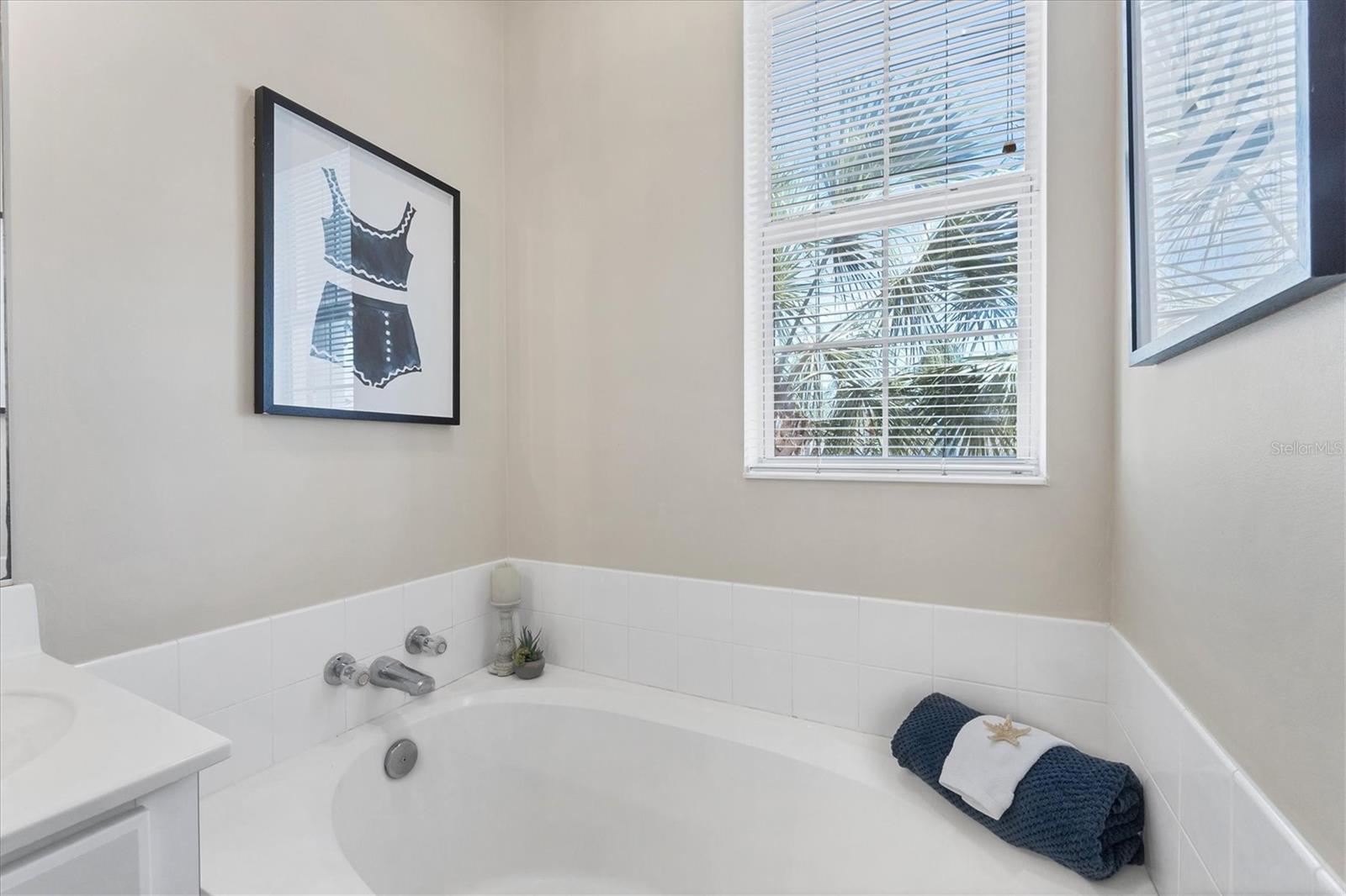 1595 NAPOLI DR W, SARASOTA, FL, 34232