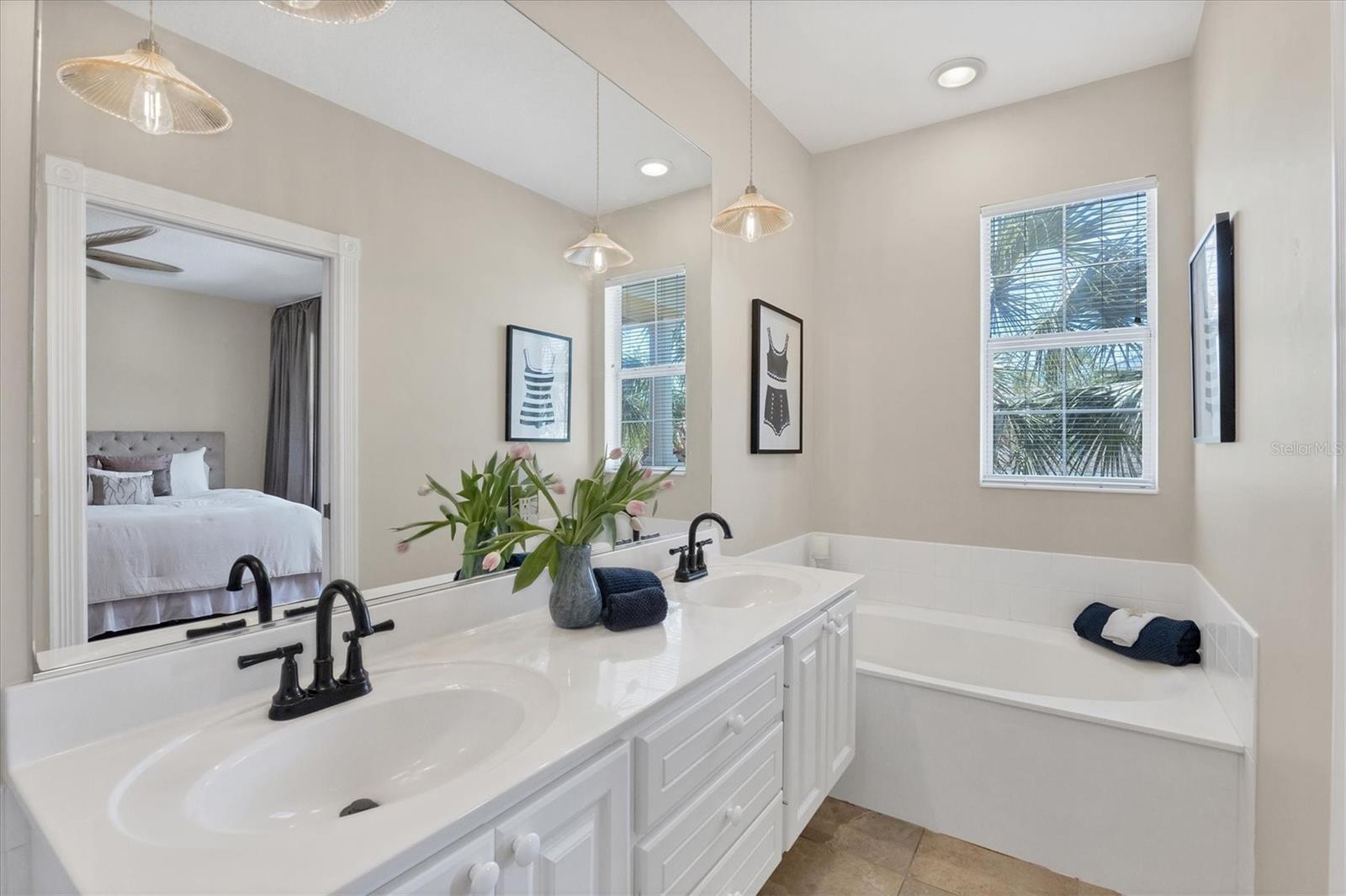 1595 NAPOLI DR W, SARASOTA, FL, 34232