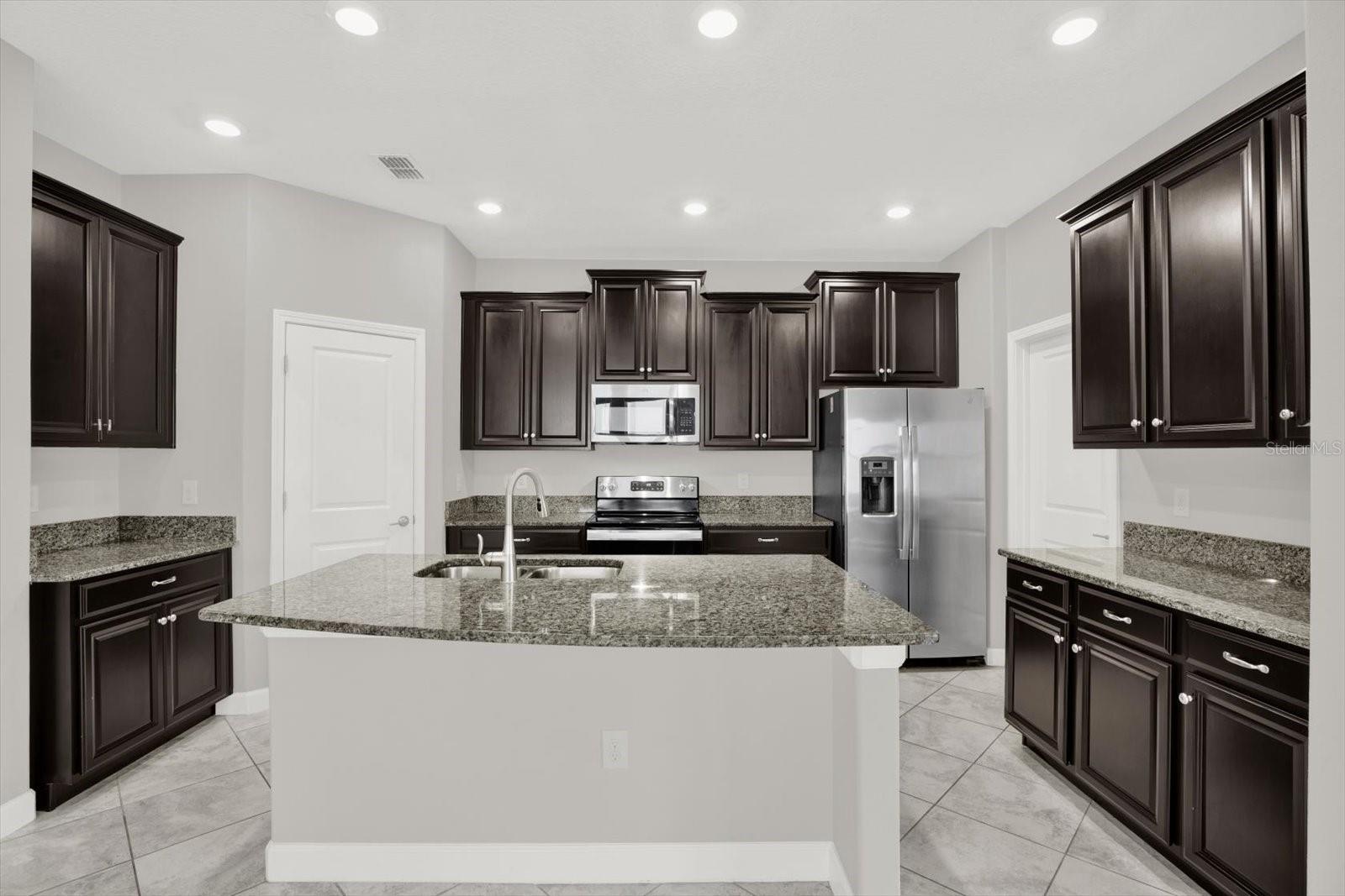 7336 BAGLEY COVE CT, SUN CITY CENTER, FL, 33573
