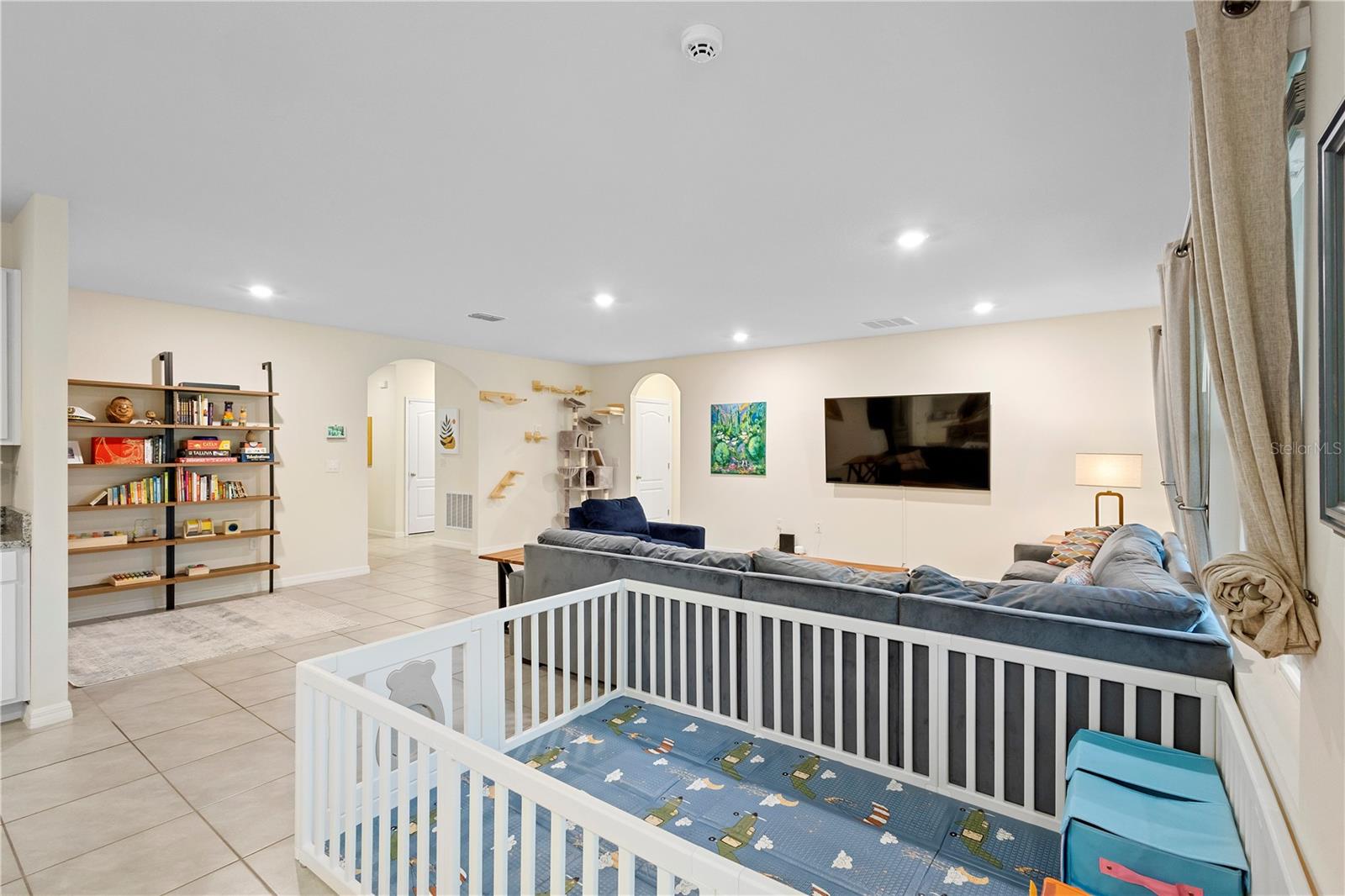805 BAYLOR DR, DELTONA, FL, 32725