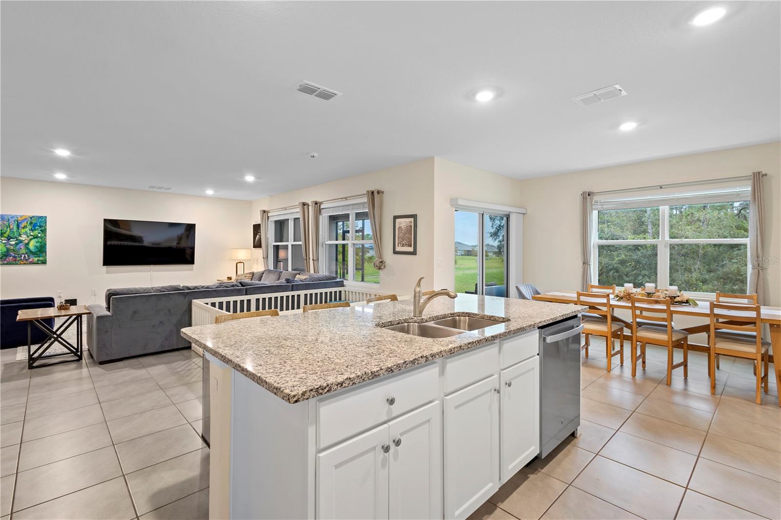 805 BAYLOR DR, DELTONA, FL, 32725