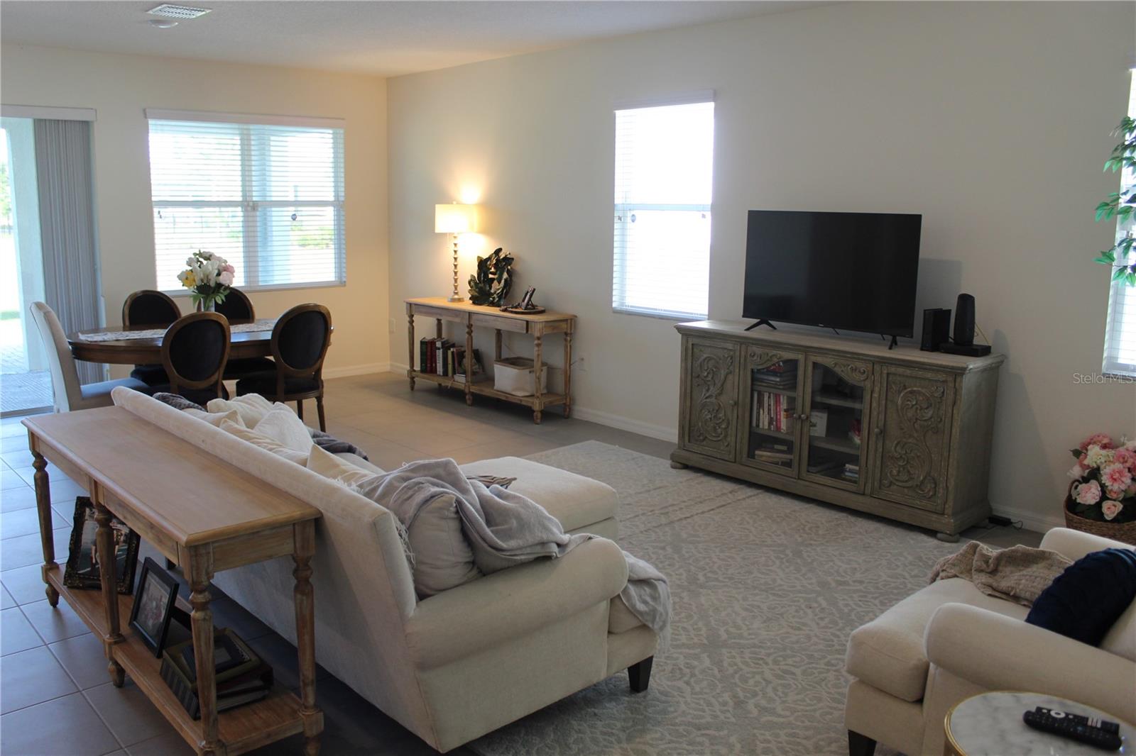 5240 SUNSHINE DR, WILDWOOD, FL, 34785