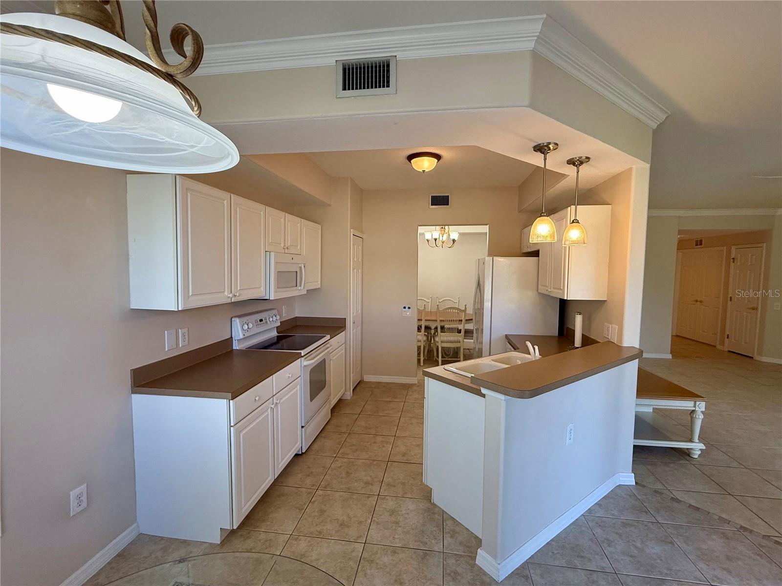 6940 PROSPERITY CIR #402, SARASOTA, FL, 34238