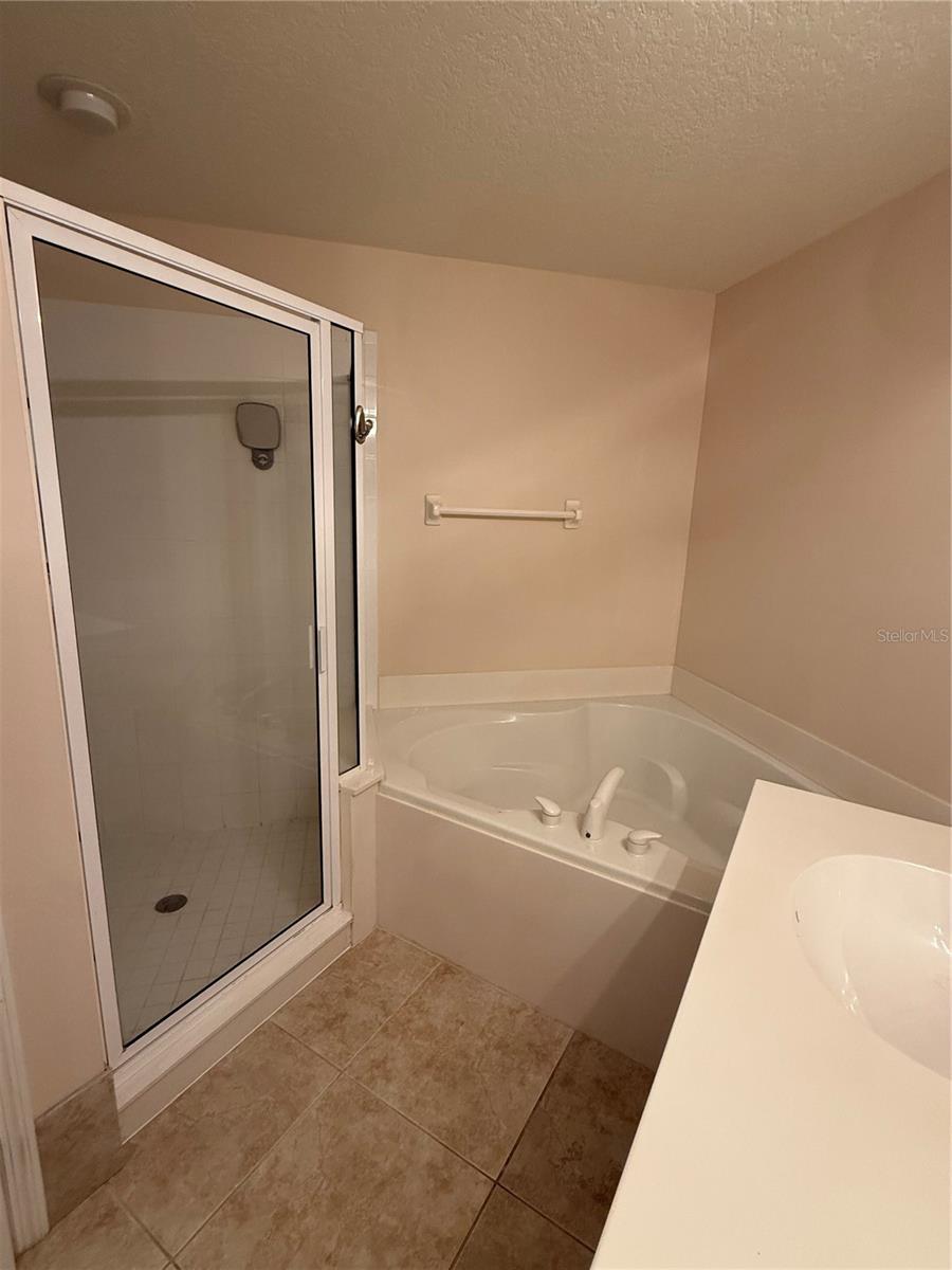6940 PROSPERITY CIR #402, SARASOTA, FL, 34238