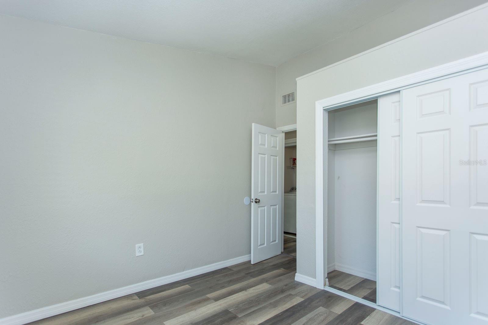 910 NW 56TH AVE, OCALA, FL, 34482