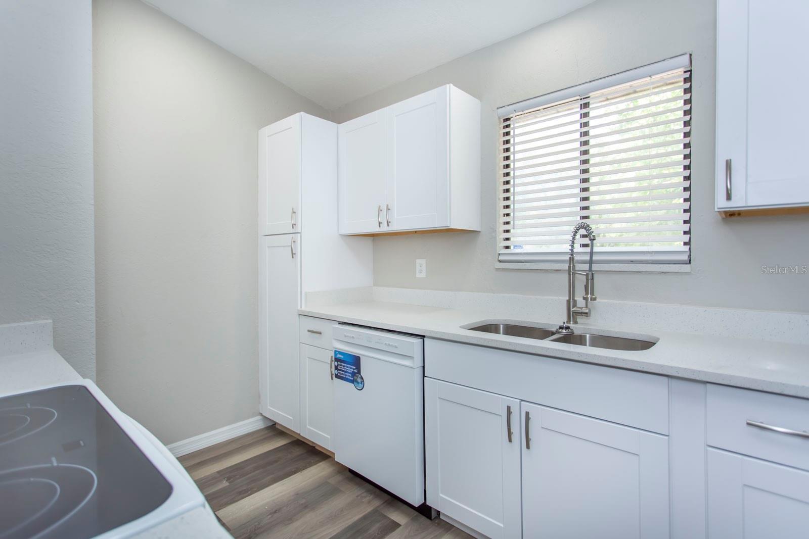 910 NW 56TH AVE, OCALA, FL, 34482