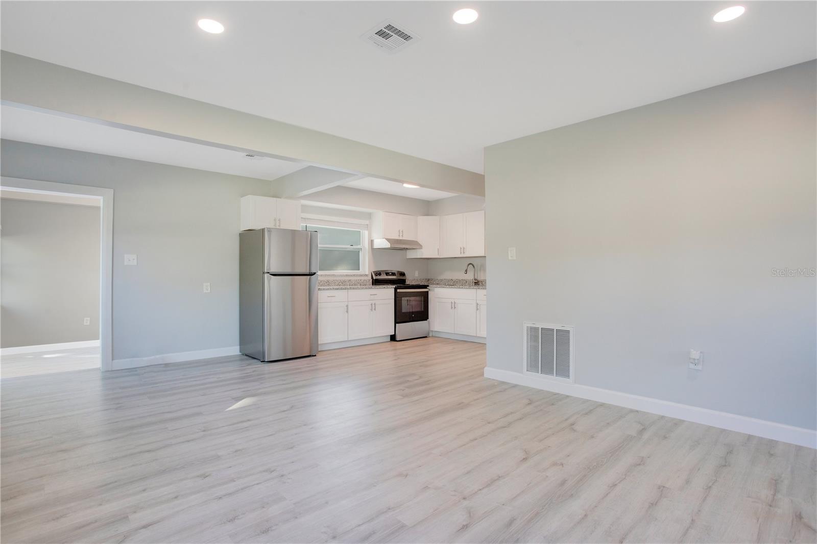 716 69TH AVE W, BRADENTON, FL, 34207