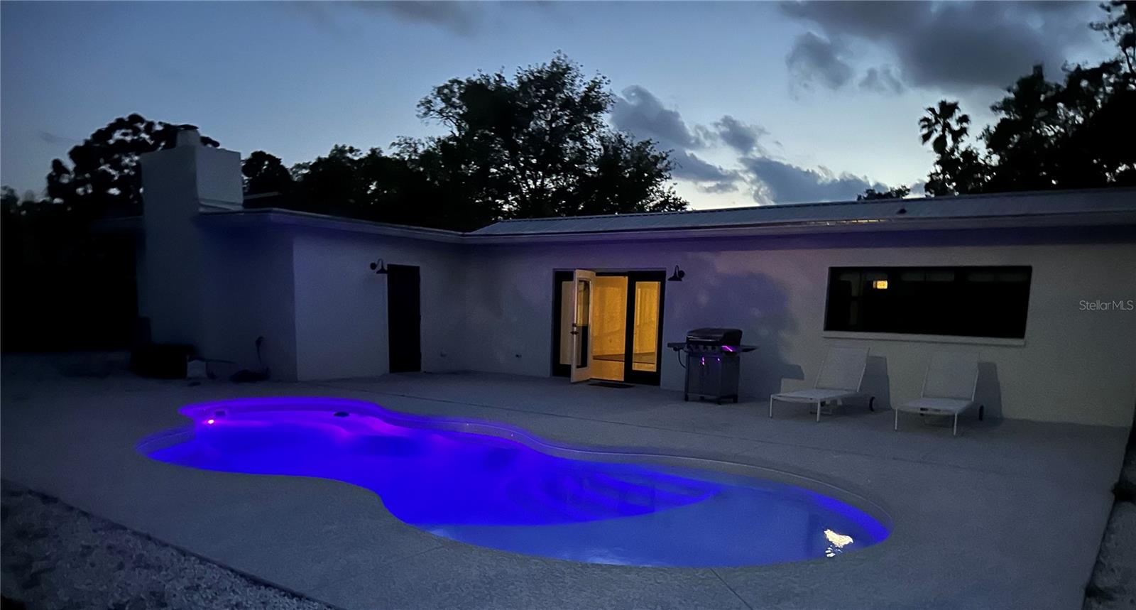 8258 FOREST CIR, SEMINOLE, FL, 33776