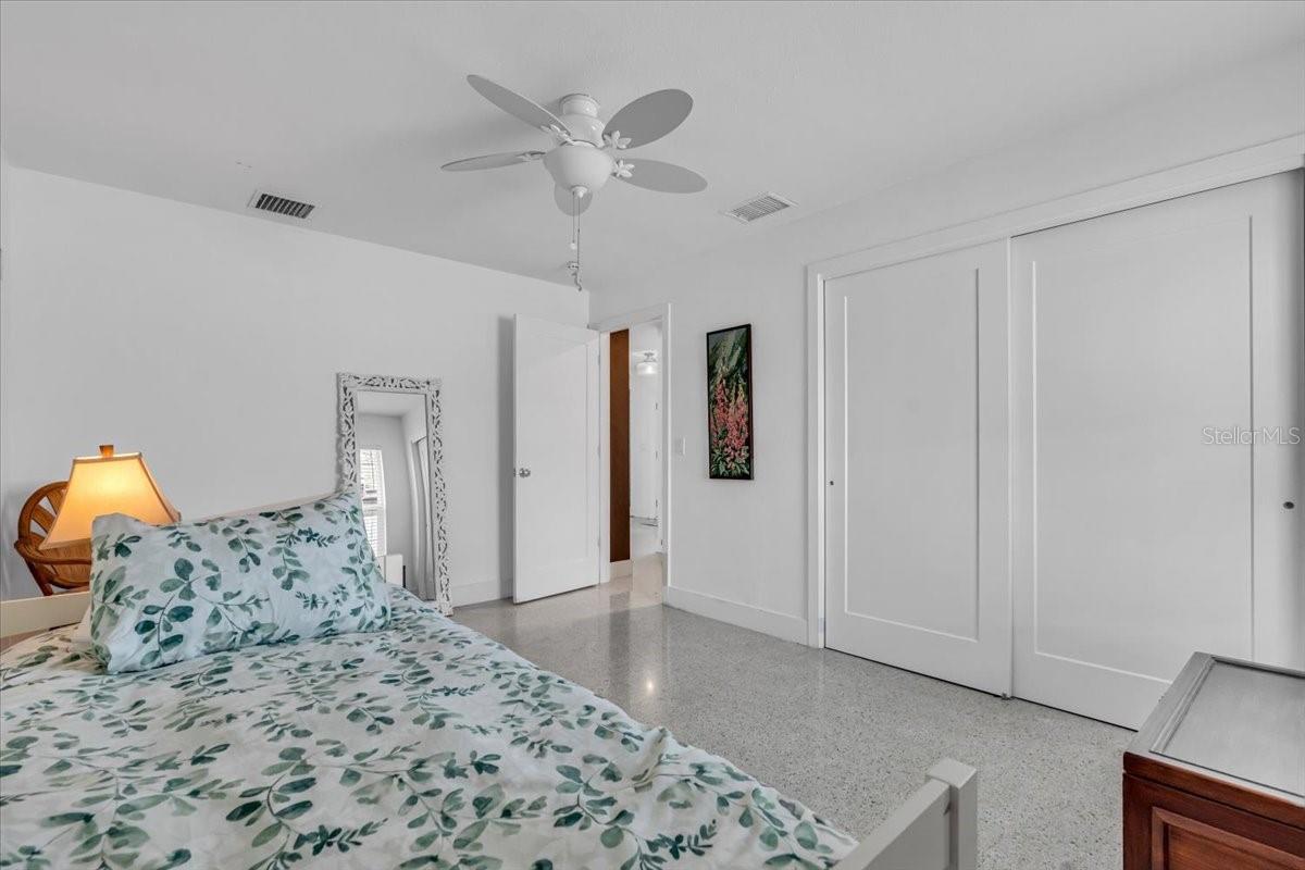 8258 FOREST CIR, SEMINOLE, FL, 33776
