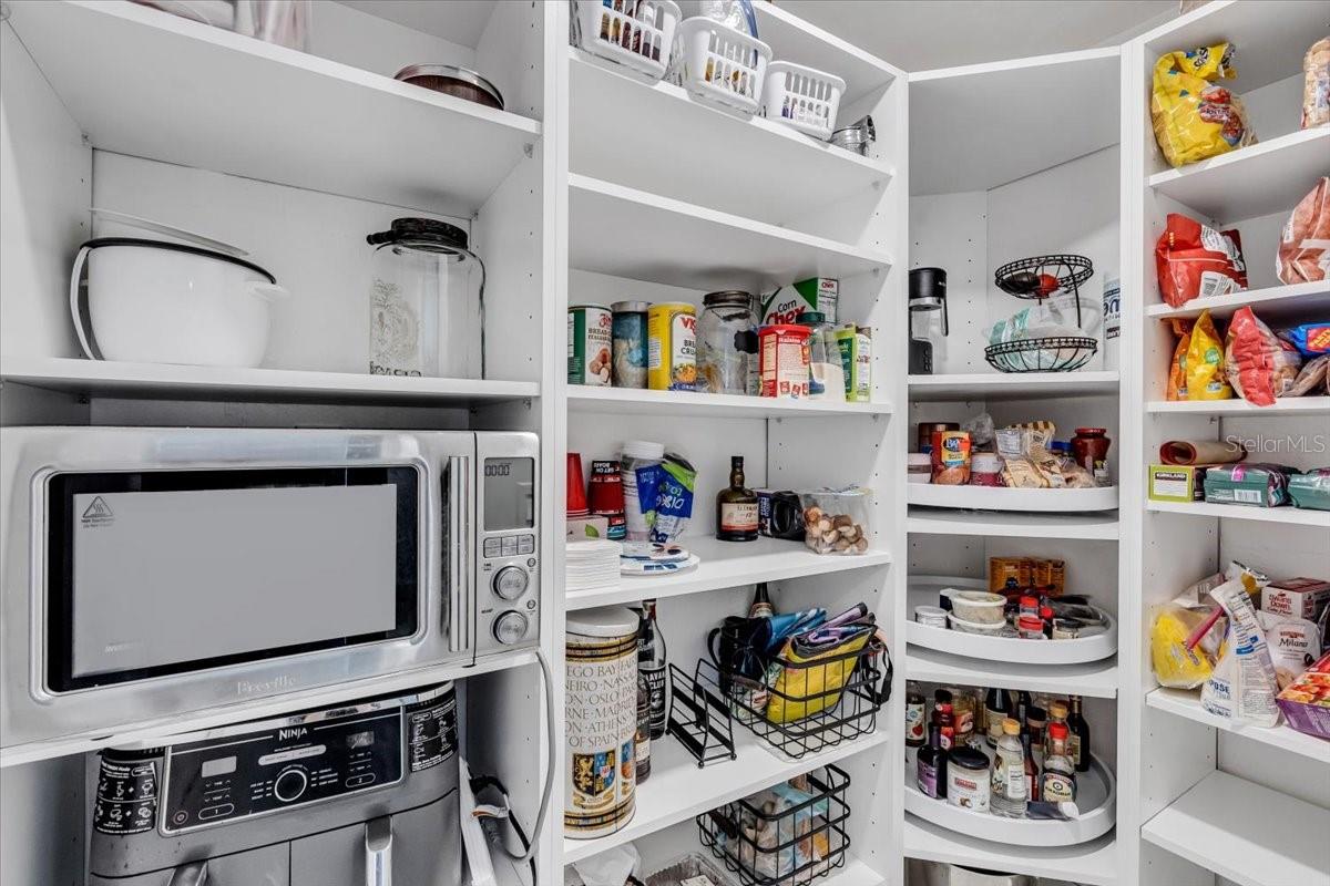 8258 FOREST CIR, SEMINOLE, FL, 33776