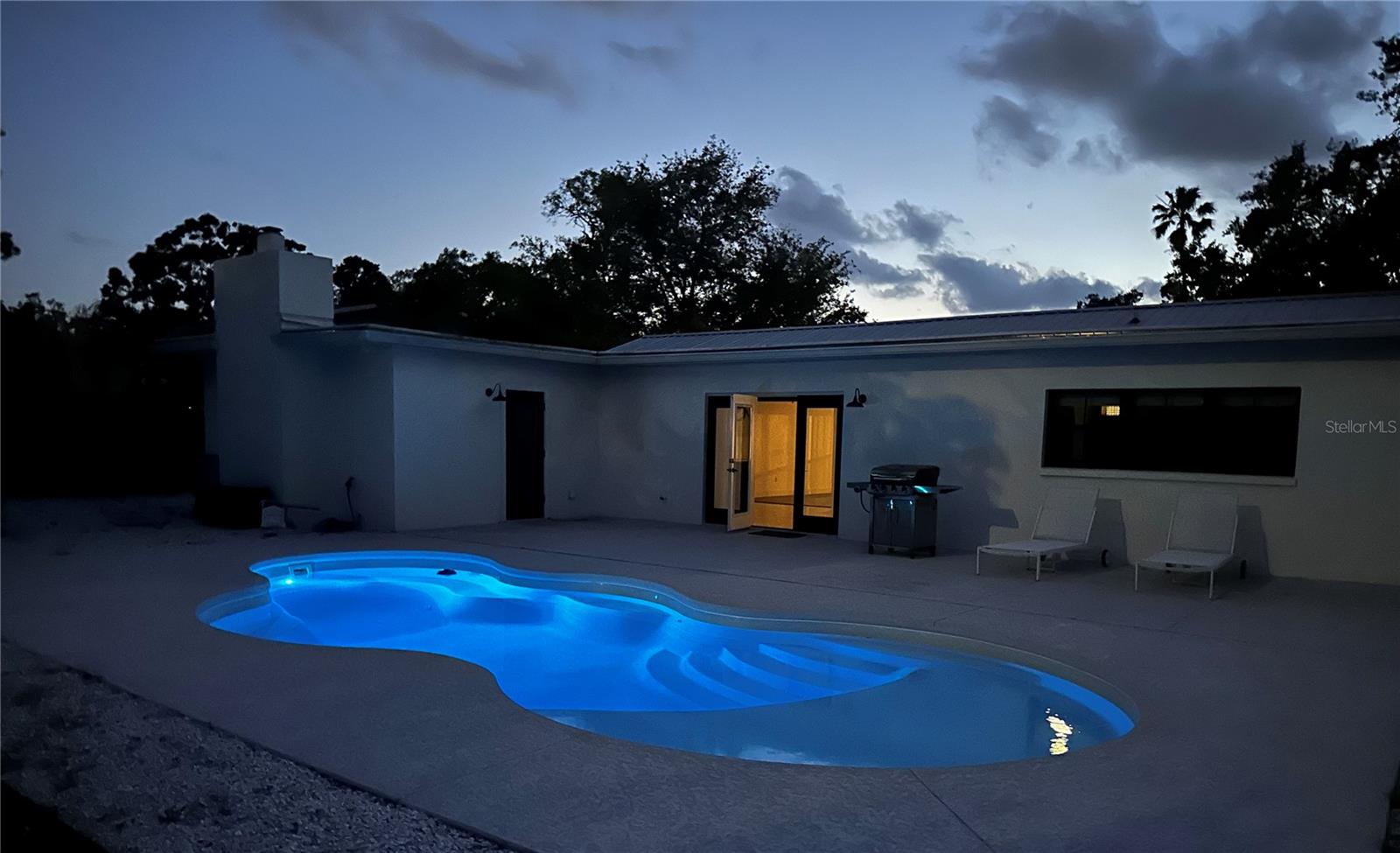 8258 FOREST CIR, SEMINOLE, FL, 33776