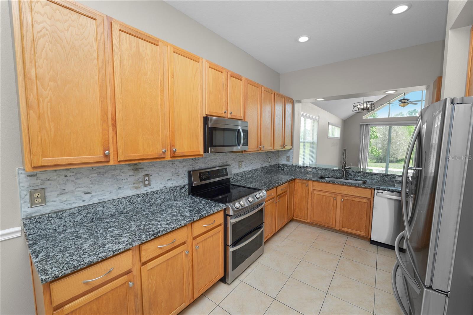 30816 PUMPKIN RIDGE DR, WESLEY CHAPEL, FL, 33543