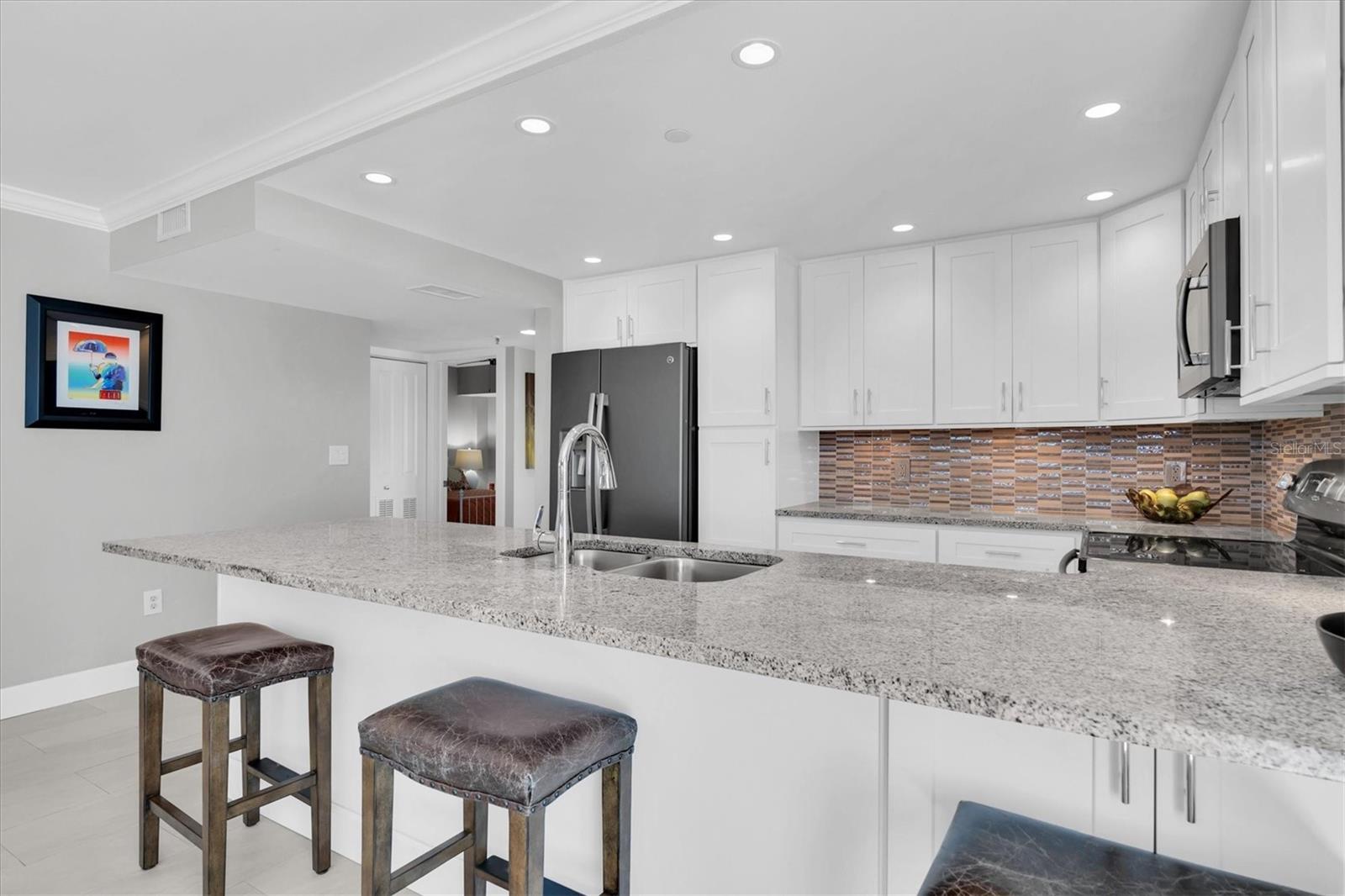 19106 GULF BLVD #501, INDIAN SHORES, FL, 33785
