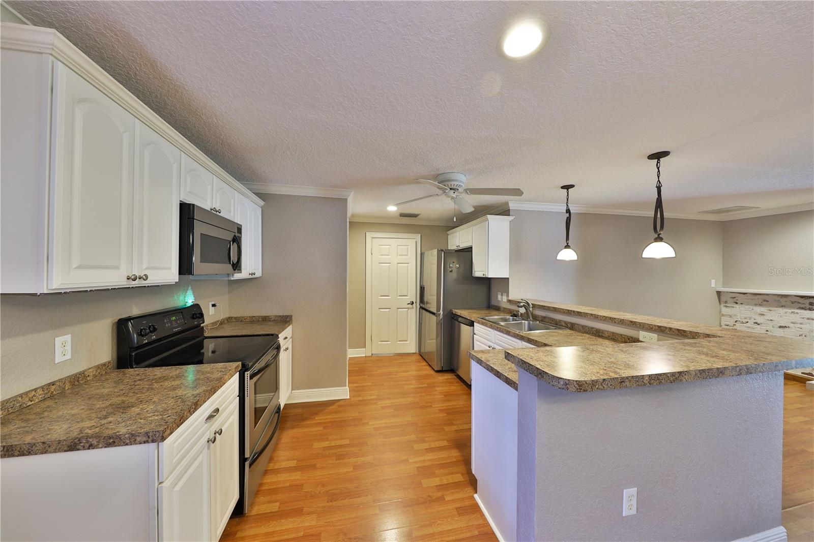 426 S LAKEMONT AVE, WINTER PARK, FL, 32792