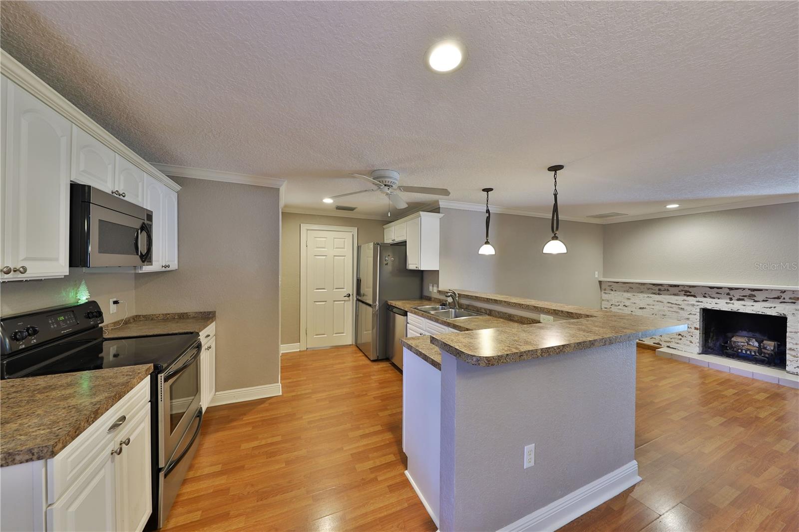 426 S LAKEMONT AVE, WINTER PARK, FL, 32792