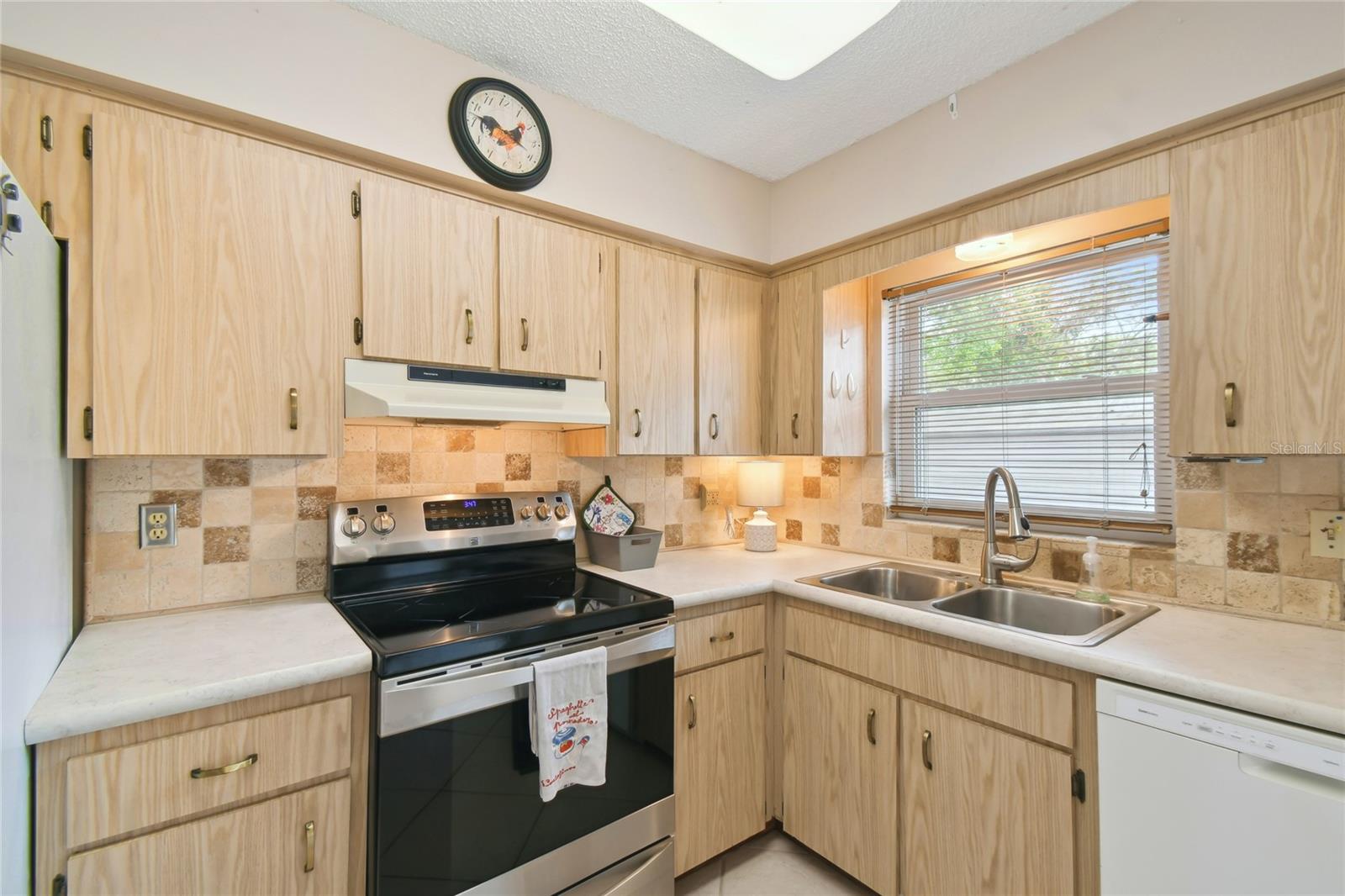 80 LOMBARDY RD, WINTER SPRINGS, FL, 32708