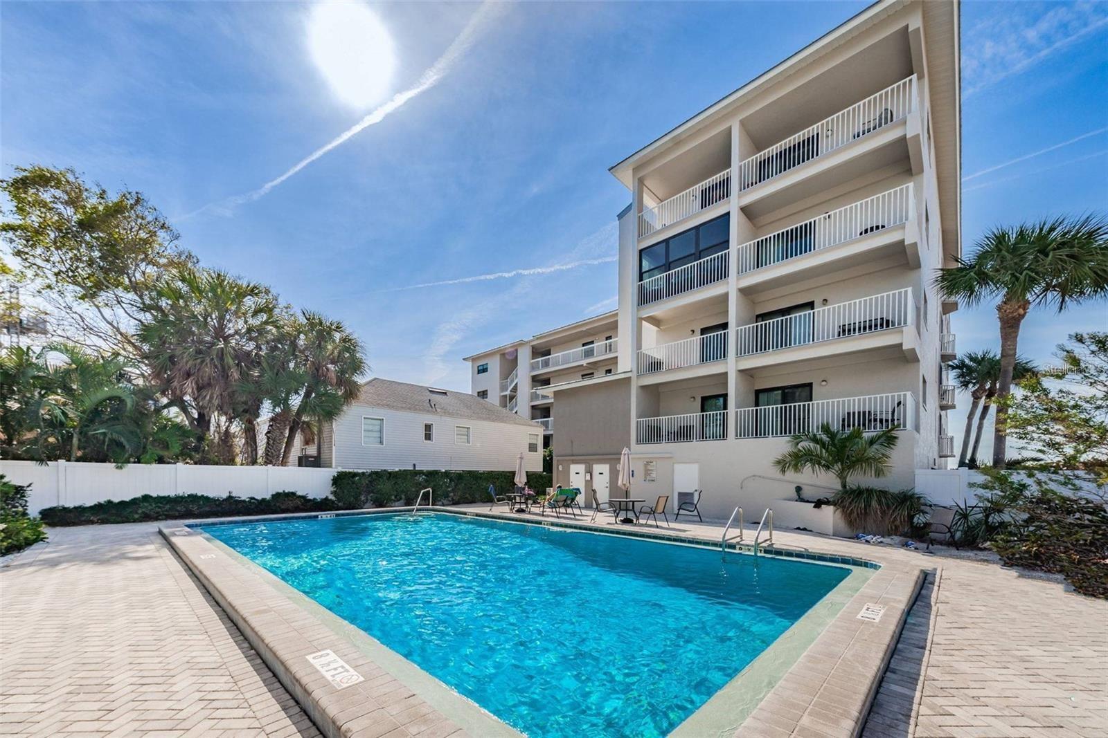 15 GLENDALE ST #B6, CLEARWATER BEACH, FL, 33767