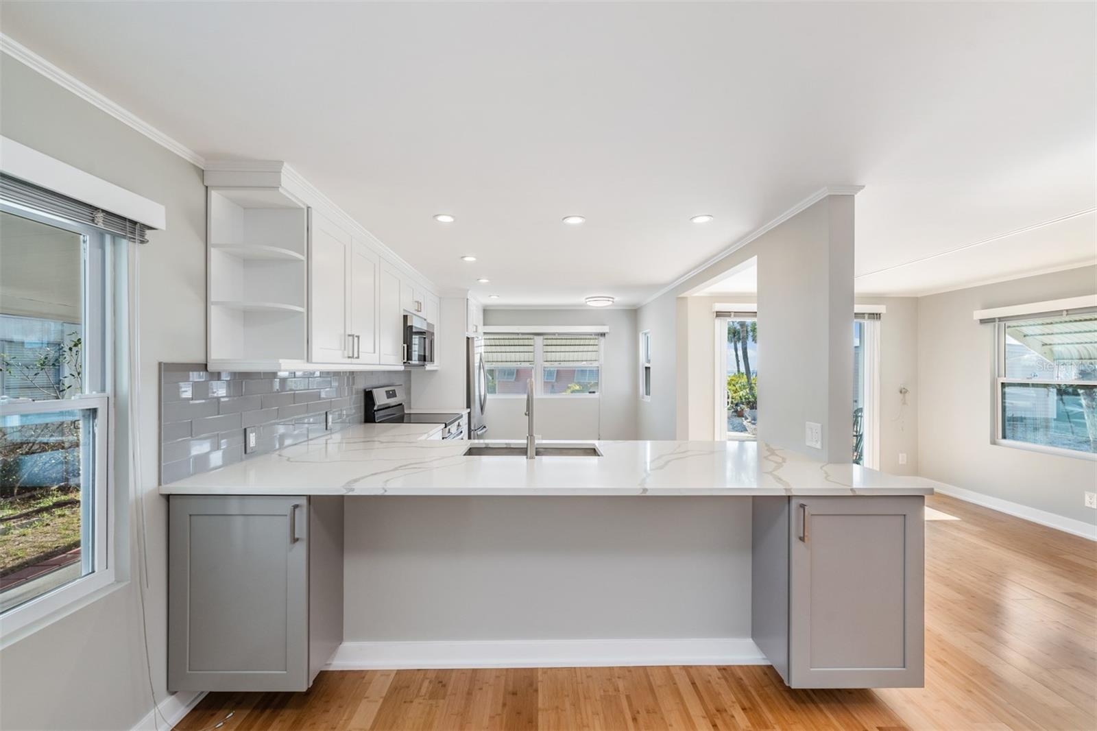 4851 W GANDY BLVD #B15L25, TAMPA, FL, 33611