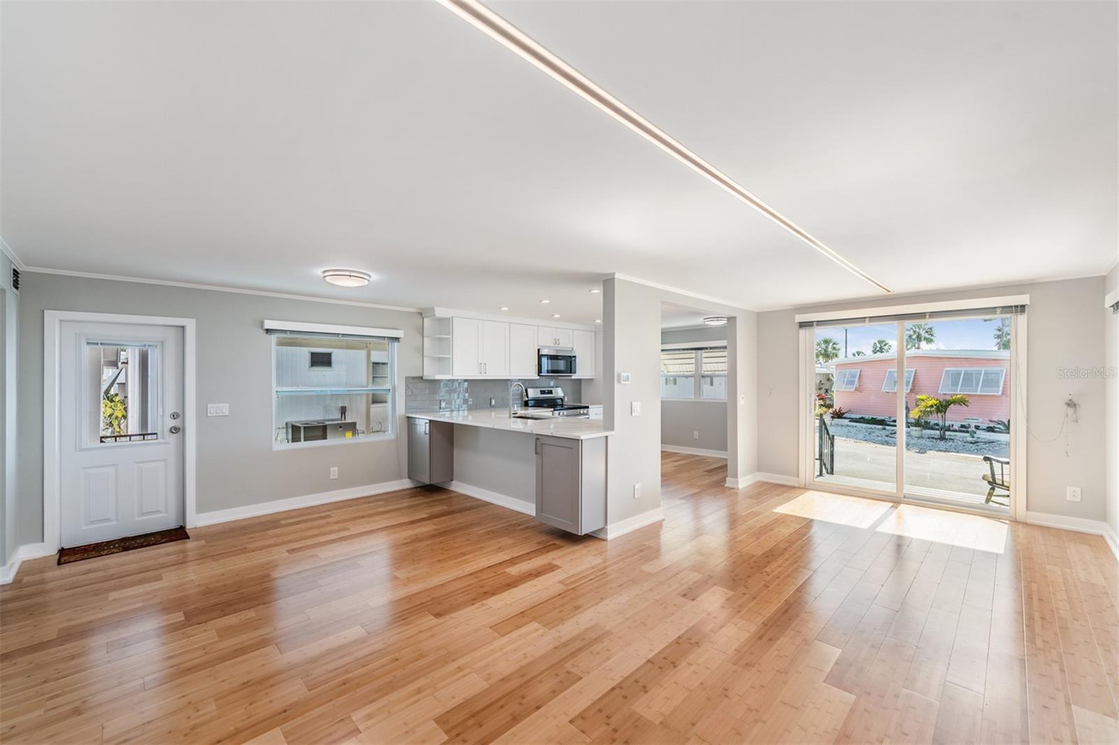 4851 W GANDY BLVD #B15L25, TAMPA, FL, 33611