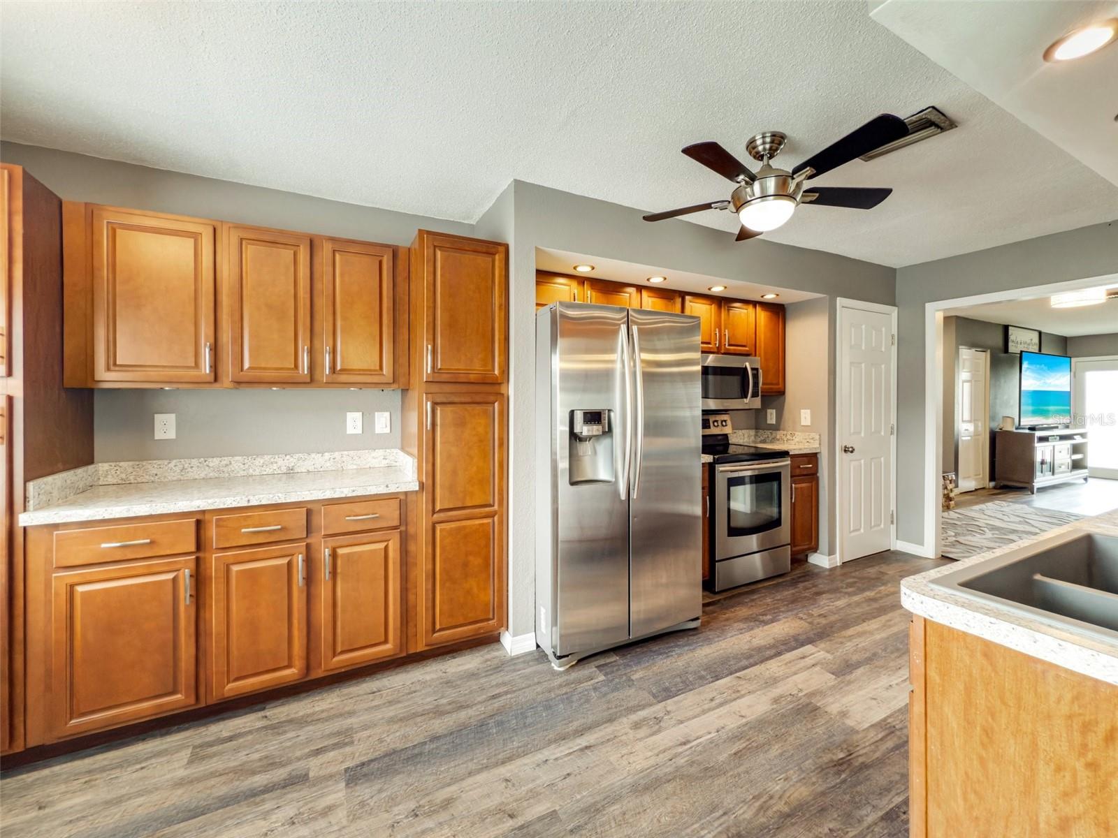 781 DOBELL TER NW, PORT CHARLOTTE, FL, 33948