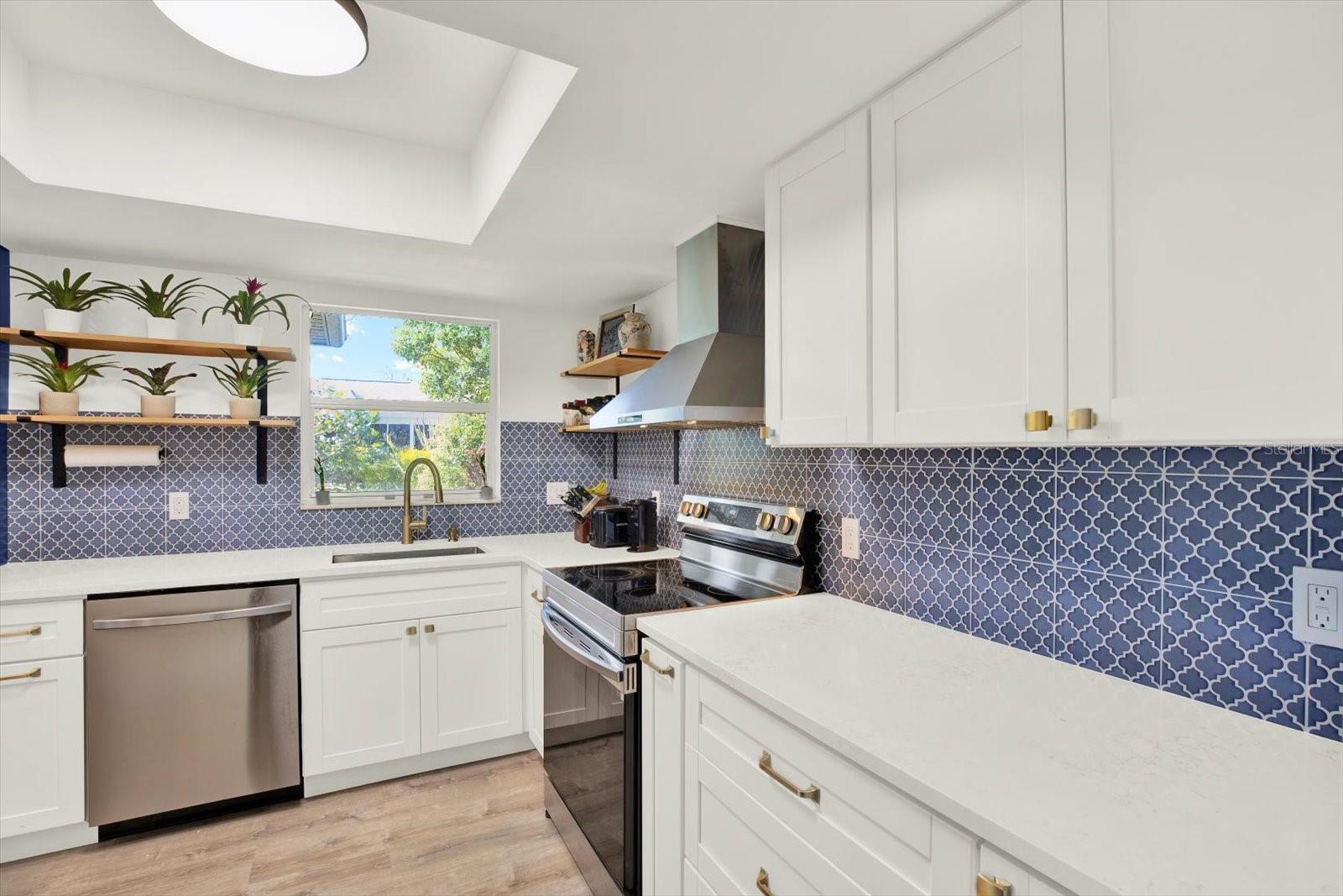 9138 MILLERS POND AVE, NEW PORT RICHEY, FL, 34655