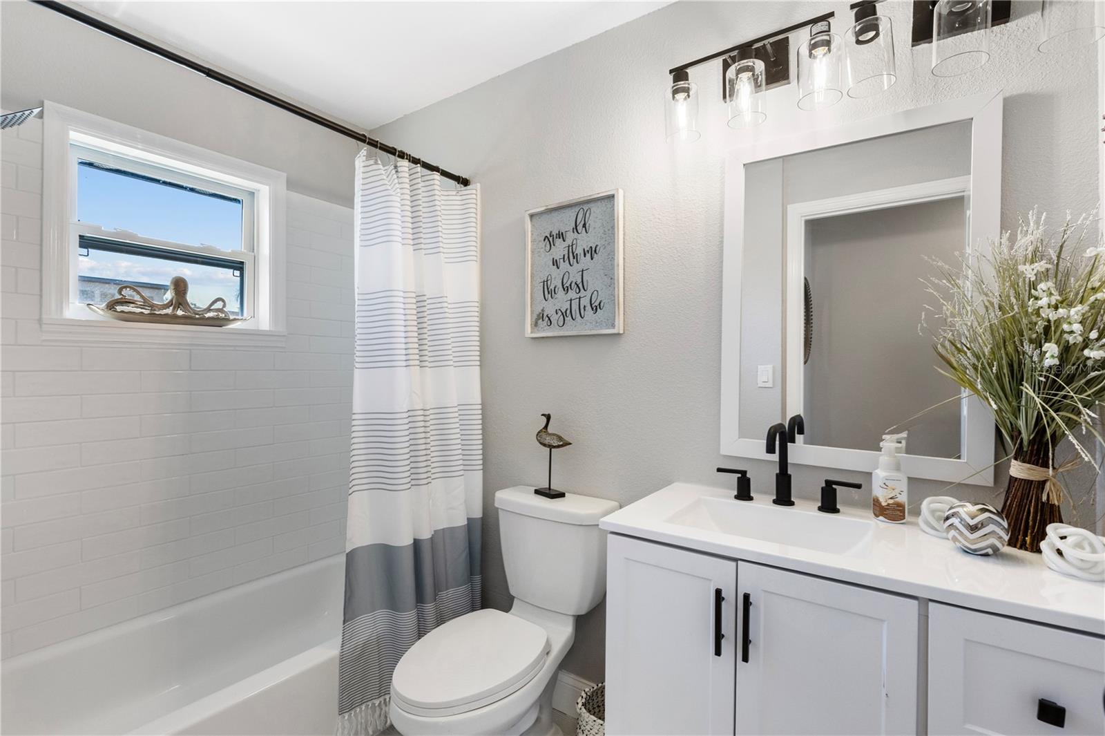 3200 MEADOW RUN DR, VENICE, FL, 34293