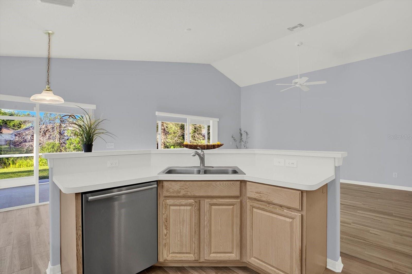 11831 LANCASHIRE DR, TAMPA, FL, 33626