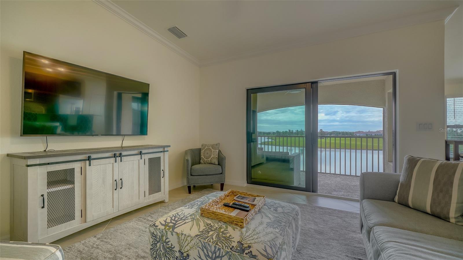 5624 PALMER CIR #203, BRADENTON, FL, 34211