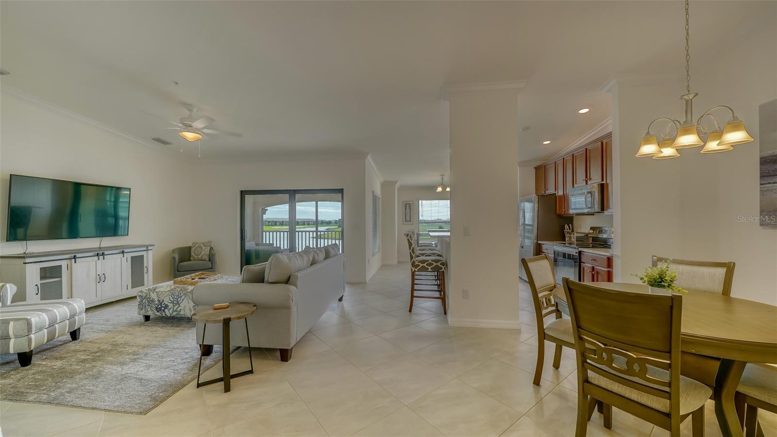 5624 PALMER CIR #203, BRADENTON, FL, 34211