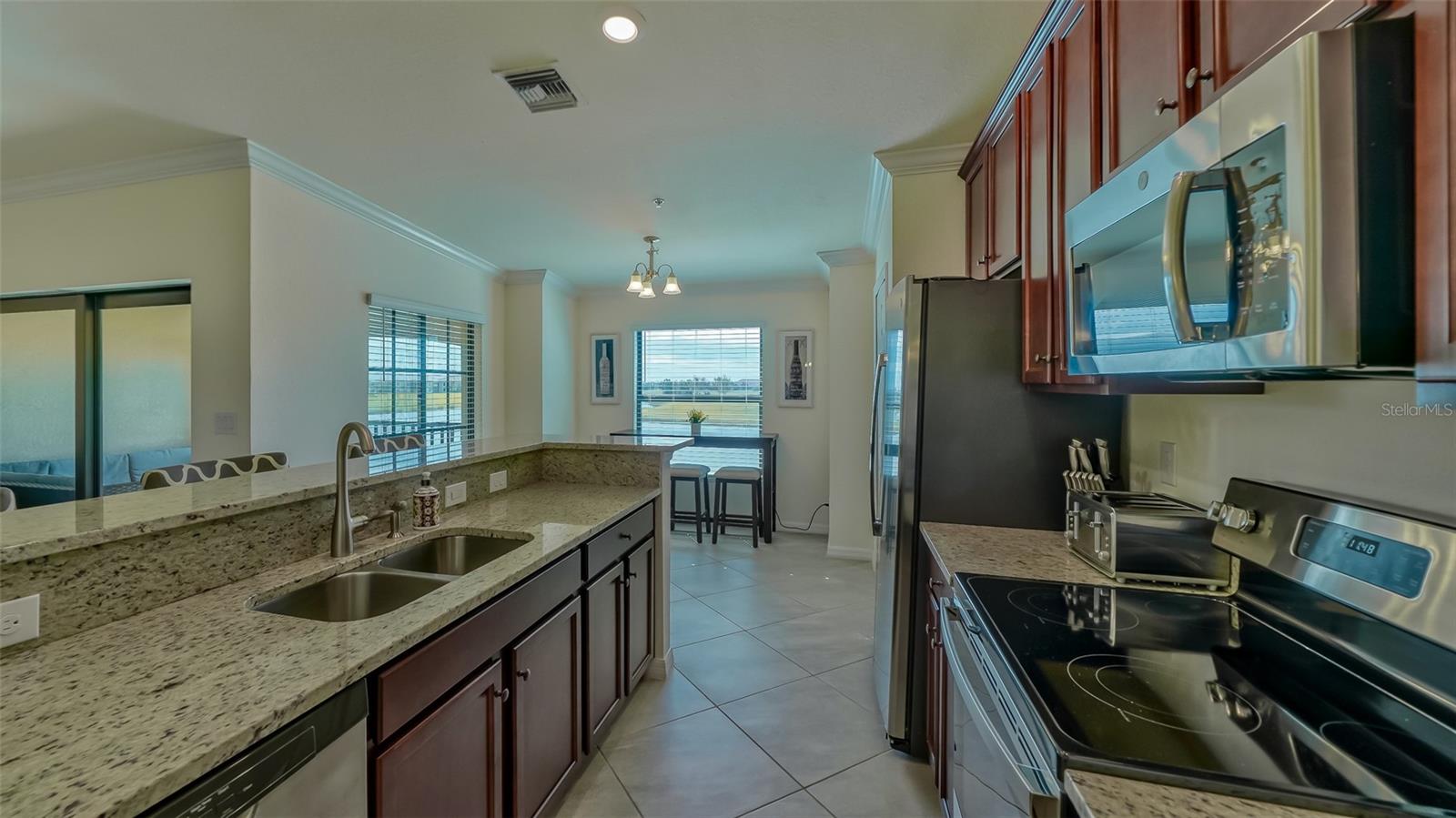 5624 PALMER CIR #203, BRADENTON, FL, 34211