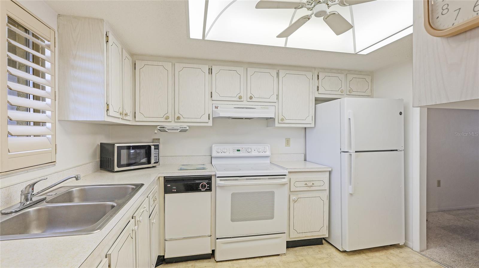 3763 LAKE BAYSHORE DR #310, BRADENTON, FL, 34205