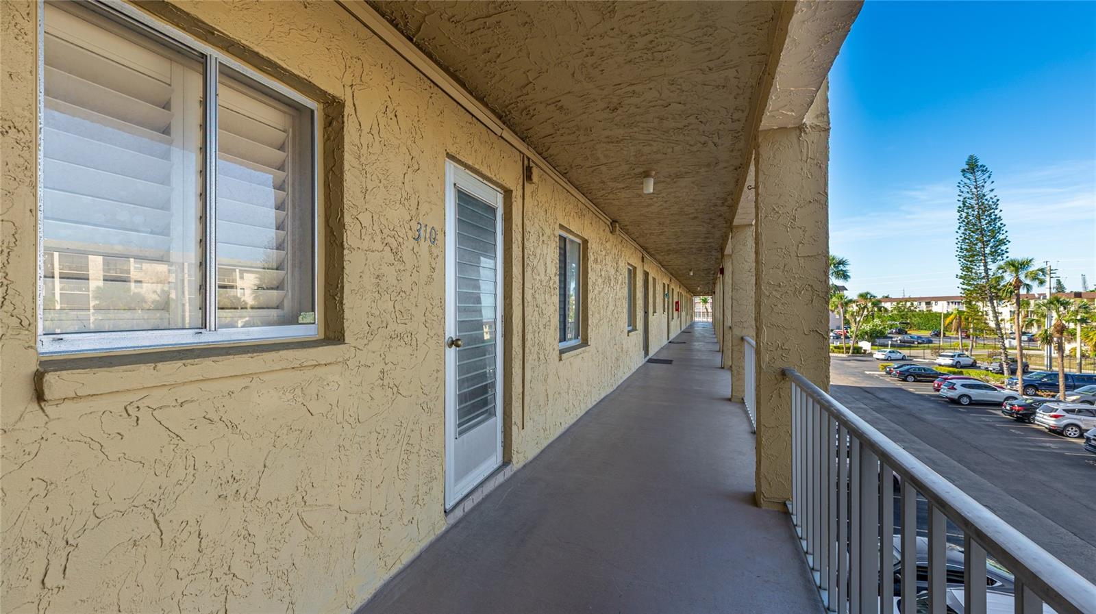 3763 LAKE BAYSHORE DR #310, BRADENTON, FL, 34205