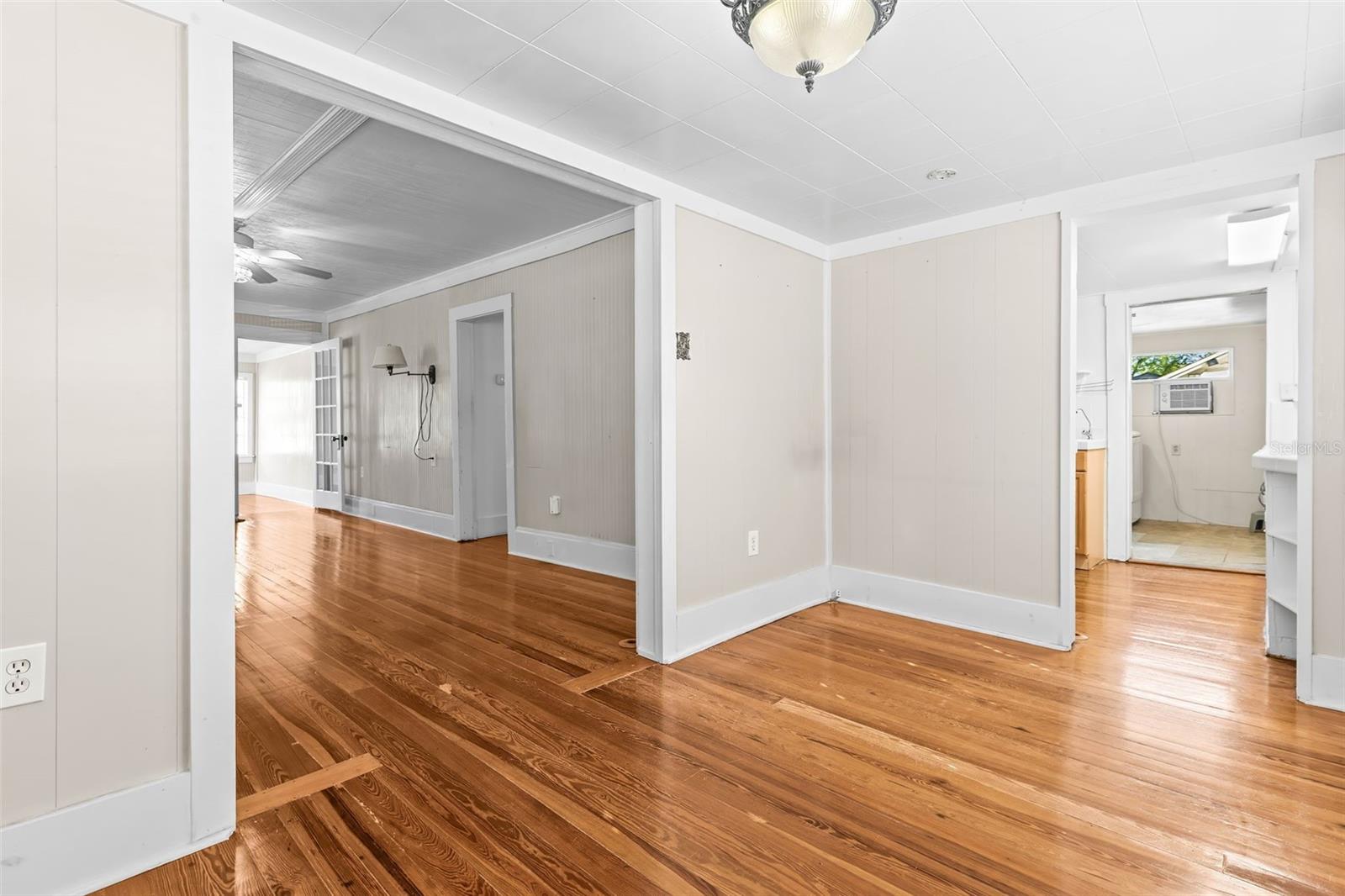 6145 MAIN STS, NEW PORT RICHEY, FL, 34653