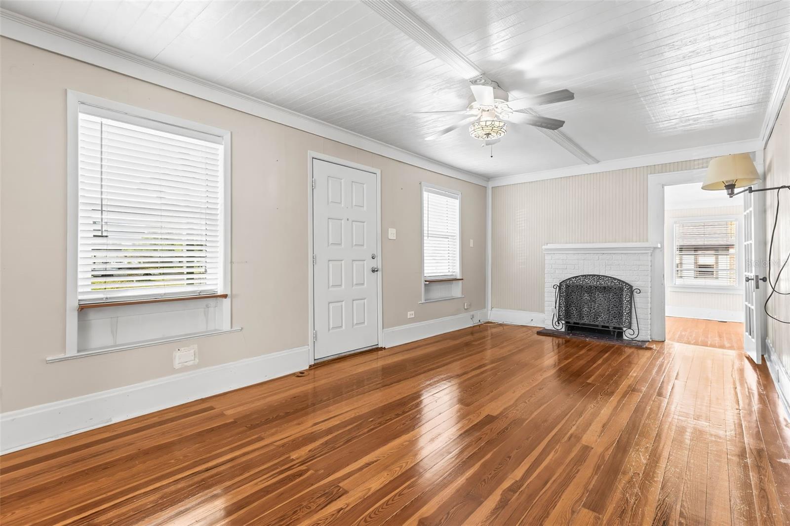 6145 MAIN STS, NEW PORT RICHEY, FL, 34653