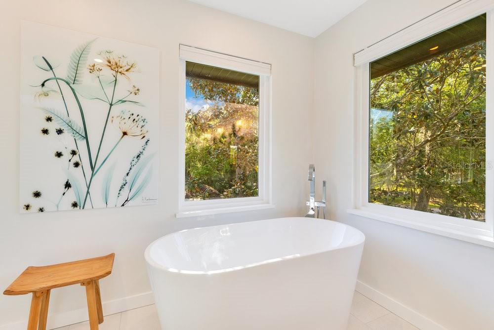 6082 TWIN LAKES DR, OVIEDO, FL, 32765