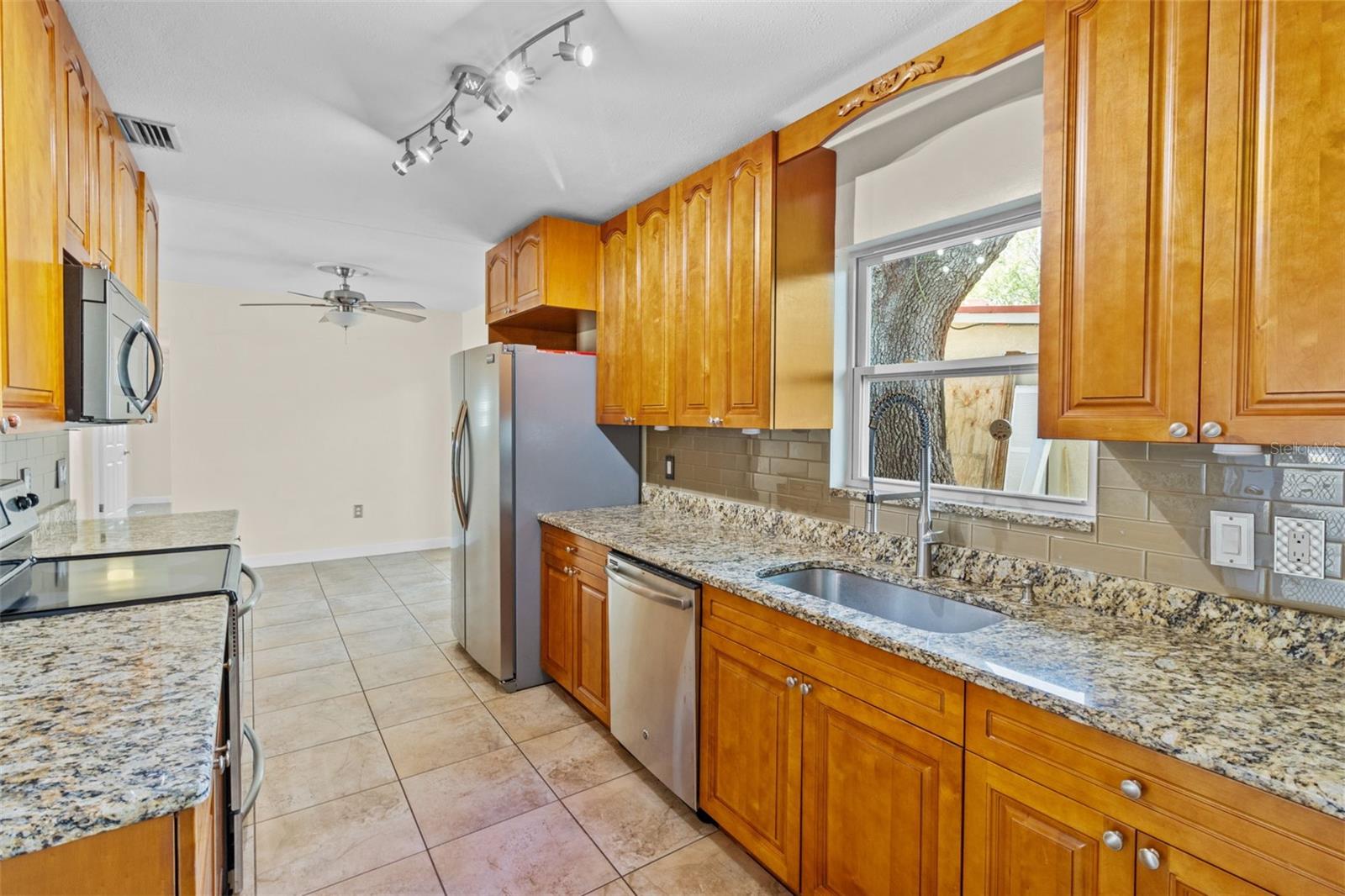 1411 BARRY ST, CLEARWATER, FL, 33756