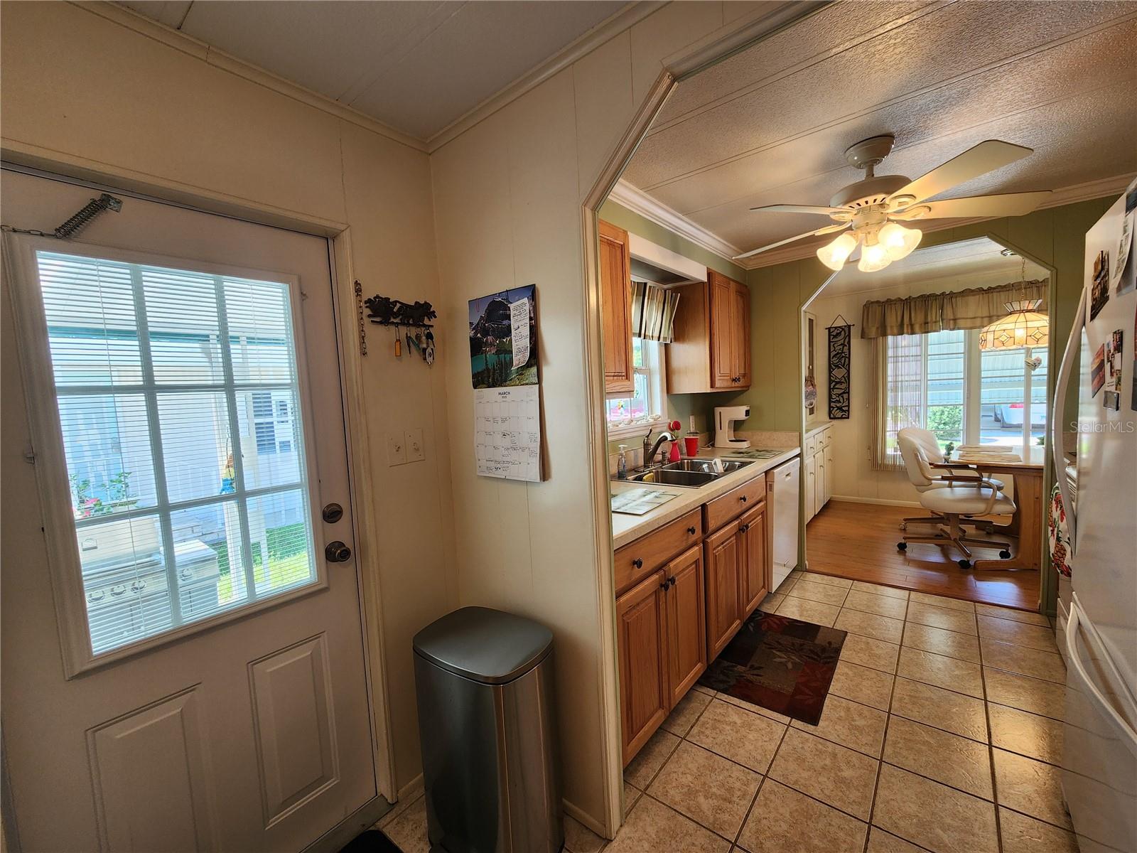 130 PATRICIA AVE #104, DUNEDIN, FL, 34698