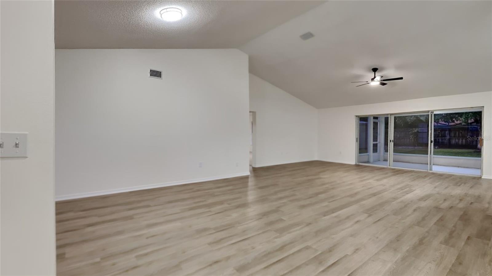 952 HUNT ST NW, PALM BAY, FL, 32907