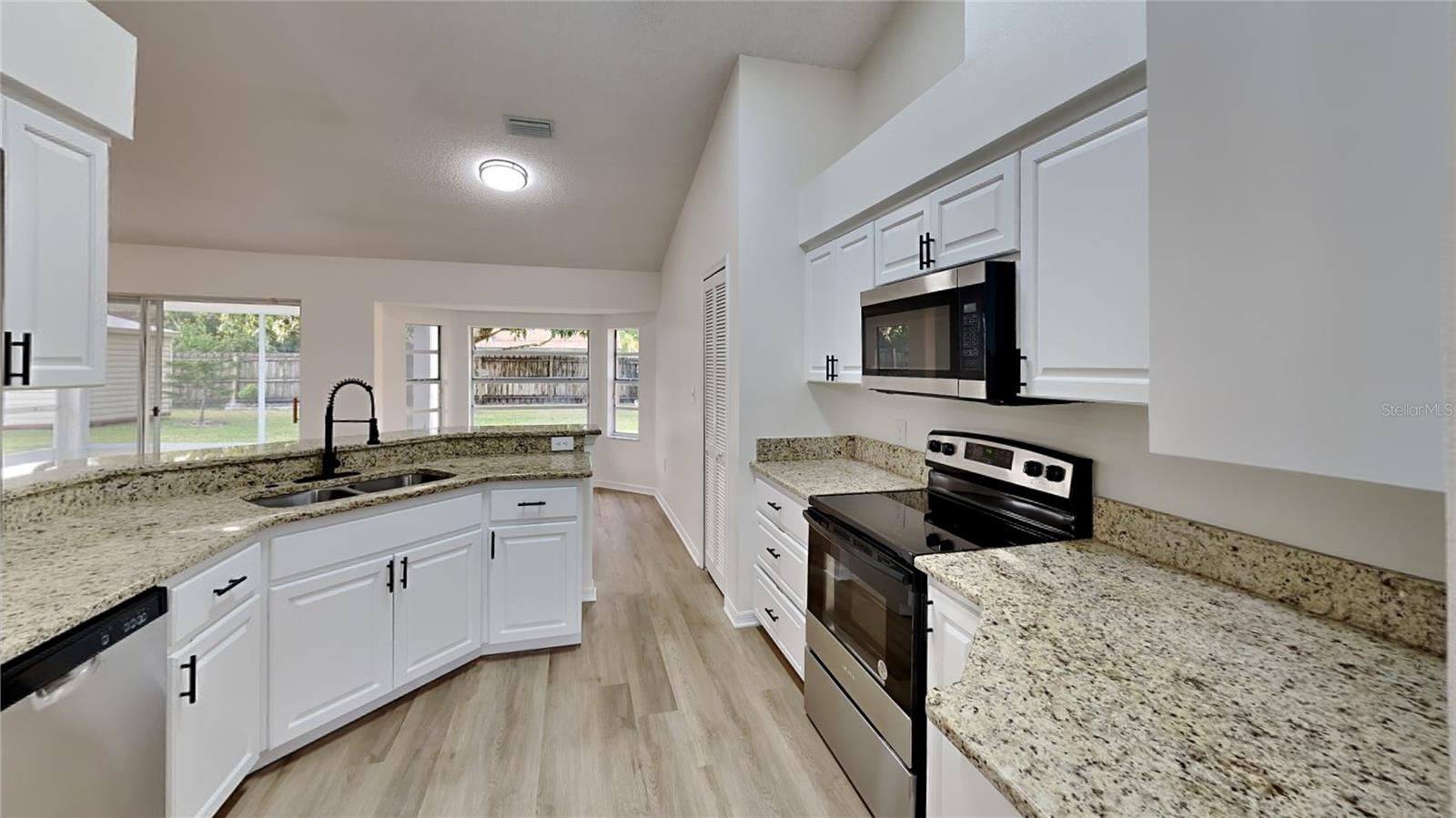 952 HUNT ST NW, PALM BAY, FL, 32907