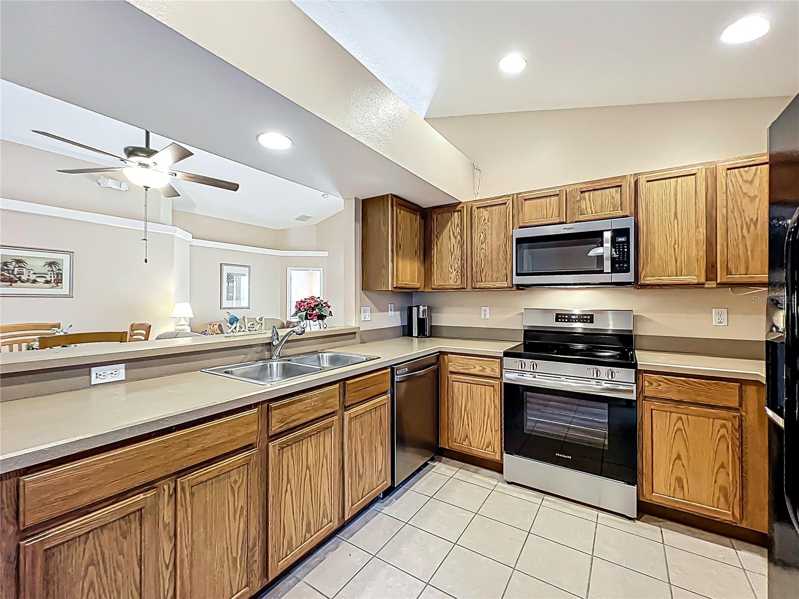 420 ROBIN RD, DAVENPORT, FL, 33896