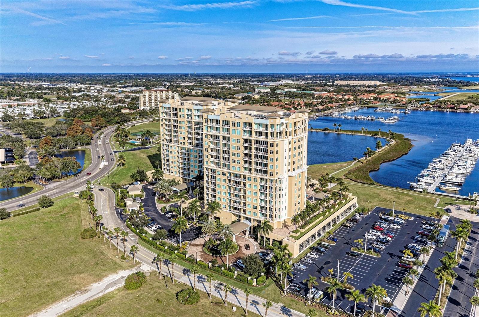 140 RIVIERA DUNES WAY #304, PALMETTO, FL, 34221