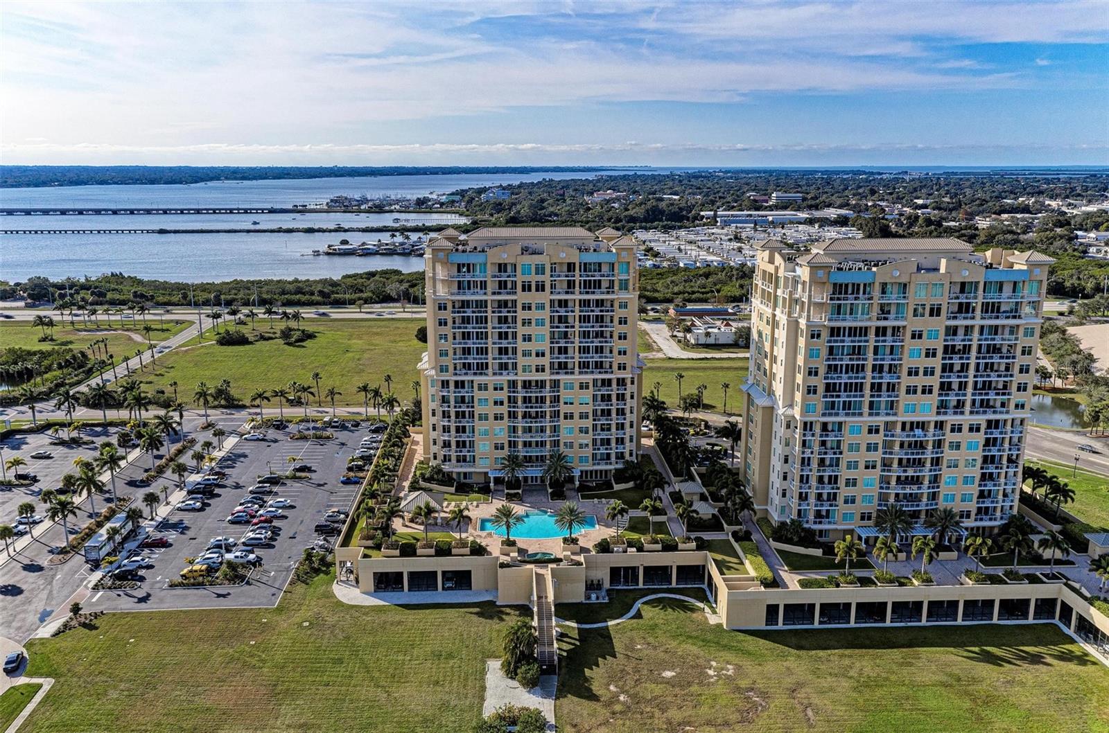 140 RIVIERA DUNES WAY #304, PALMETTO, FL, 34221