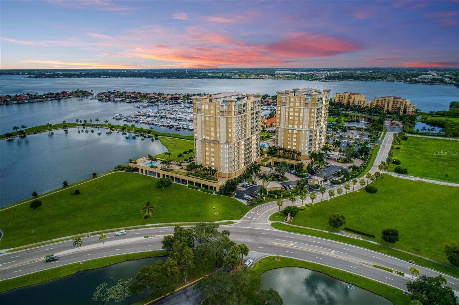 140 RIVIERA DUNES WAY #304, PALMETTO, FL, 34221