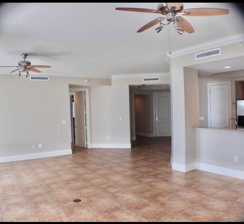 140 RIVIERA DUNES WAY #304, PALMETTO, FL, 34221