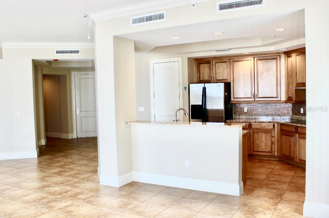140 RIVIERA DUNES WAY #304, PALMETTO, FL, 34221